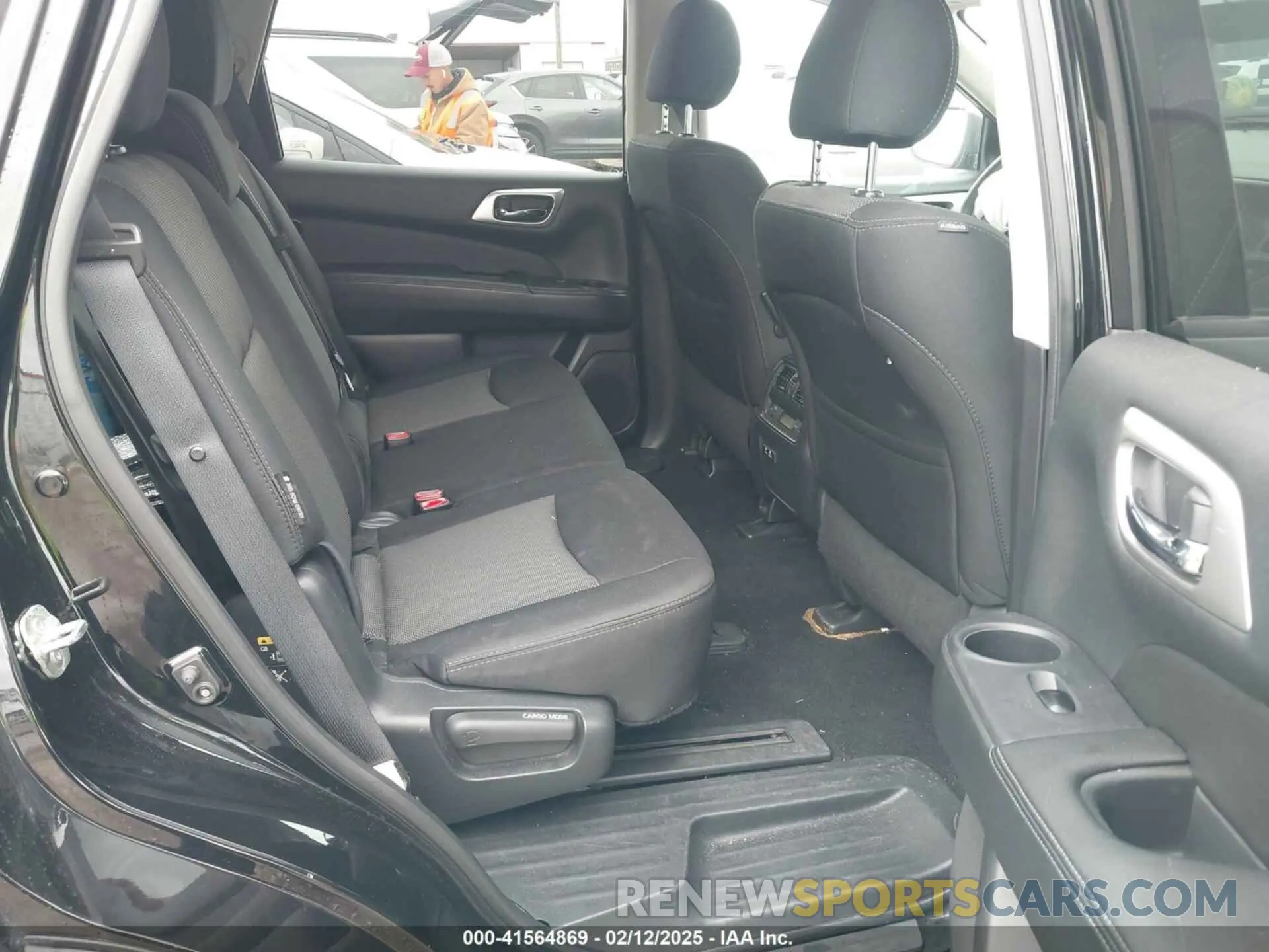 8 Photograph of a damaged car 5N1DR2MN7KC635691 NISSAN PATHFINDER 2019