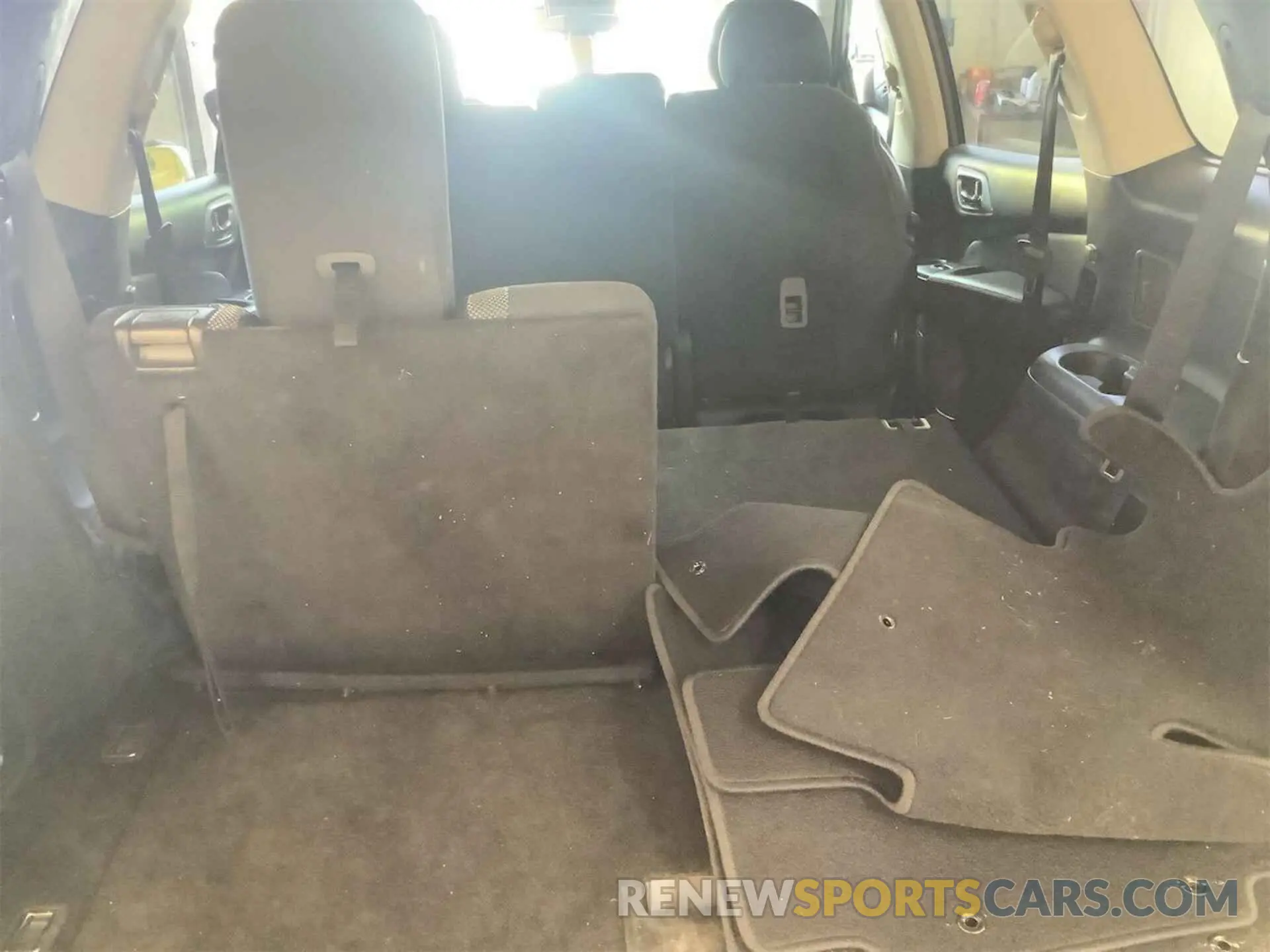 14 Photograph of a damaged car 5N1DR2MN7KC640177 NISSAN PATHFINDER 2019