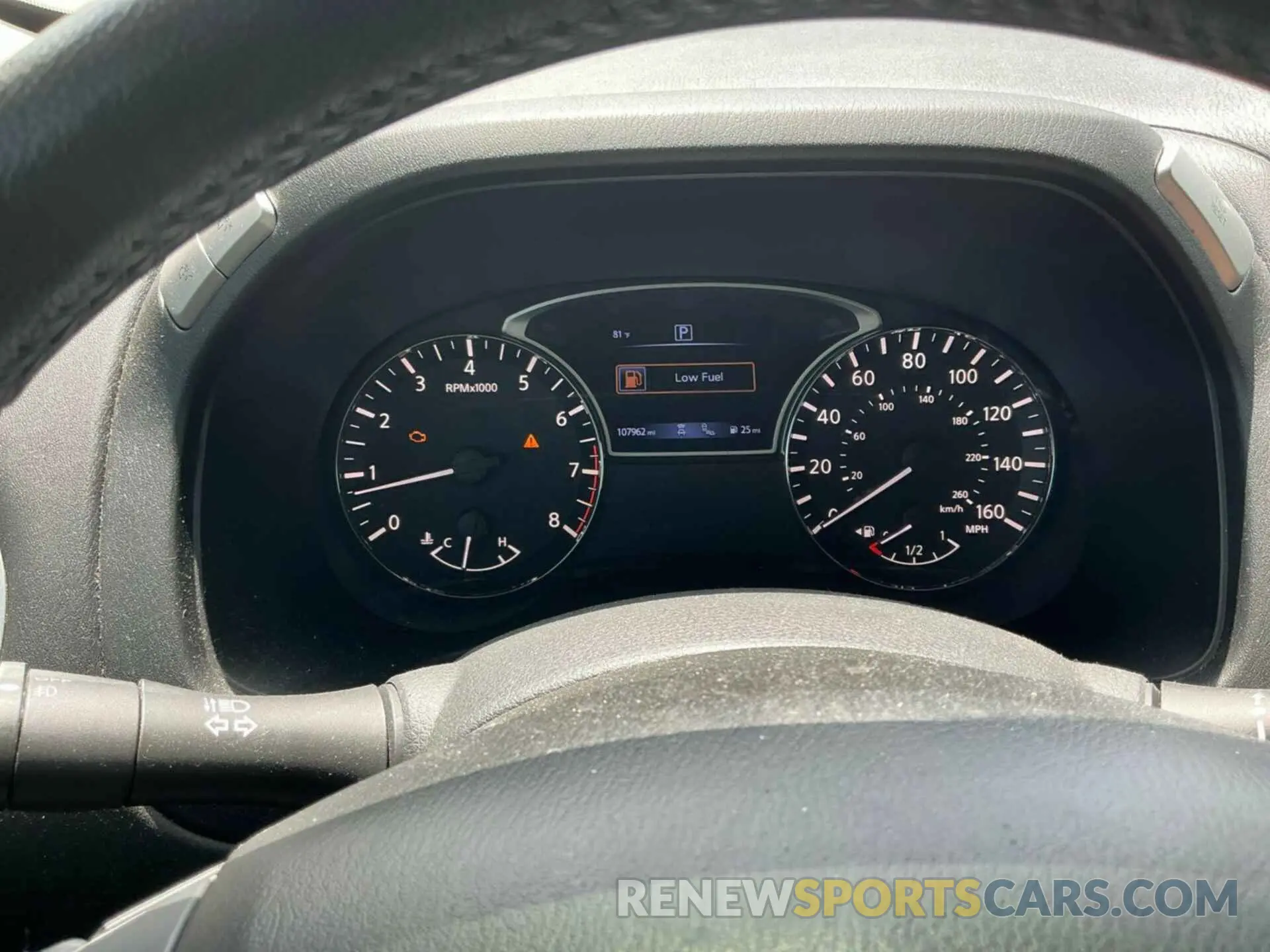 33 Photograph of a damaged car 5N1DR2MN7KC640177 NISSAN PATHFINDER 2019
