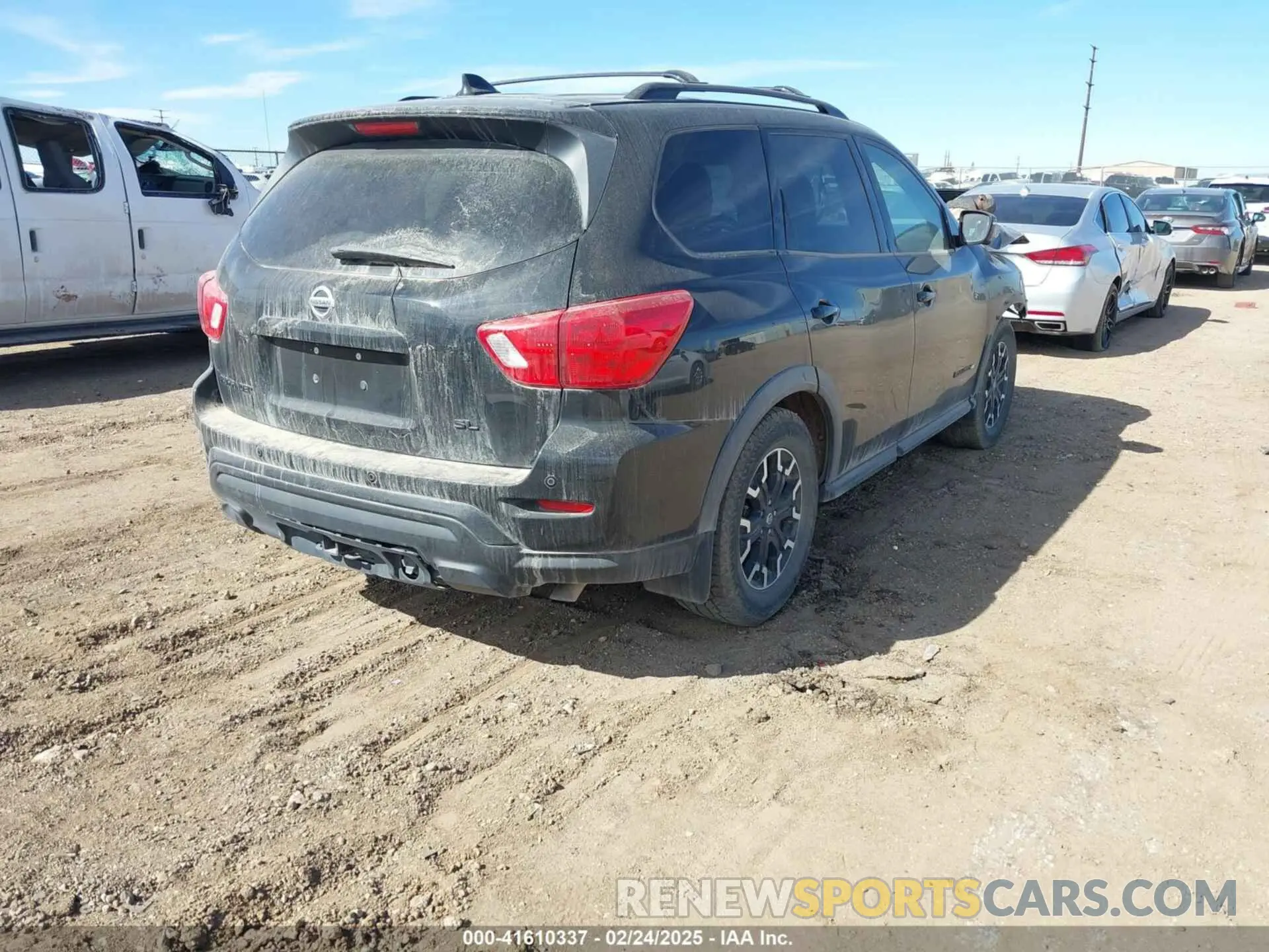 4 Photograph of a damaged car 5N1DR2MN7KC640454 NISSAN PATHFINDER 2019