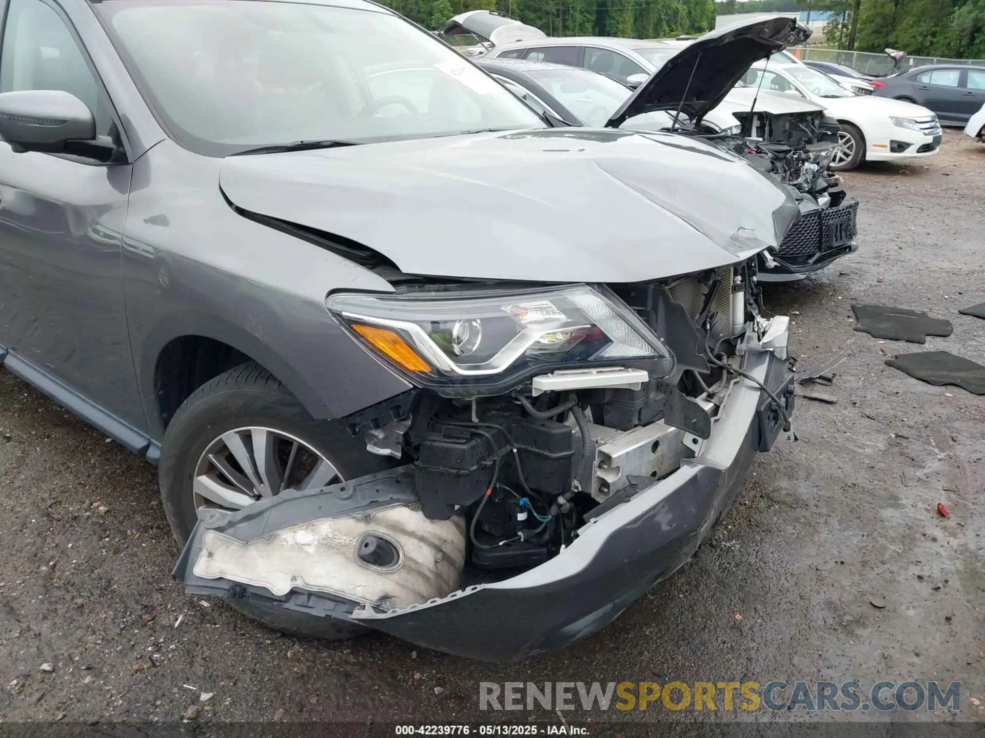 18 Photograph of a damaged car 5N1DR2MN7KC643693 NISSAN PATHFINDER 2019