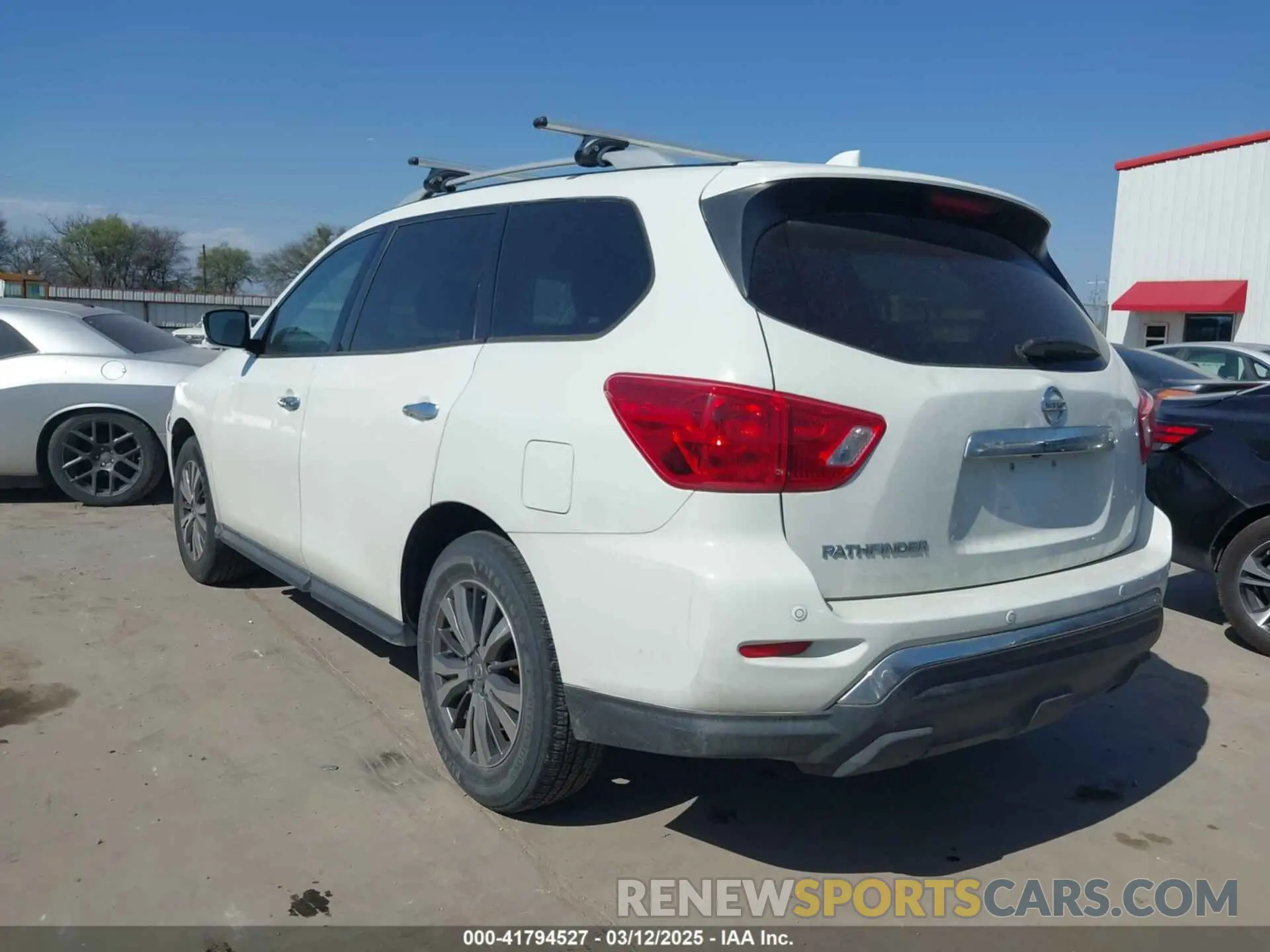 3 Photograph of a damaged car 5N1DR2MN7KC645170 NISSAN PATHFINDER 2019