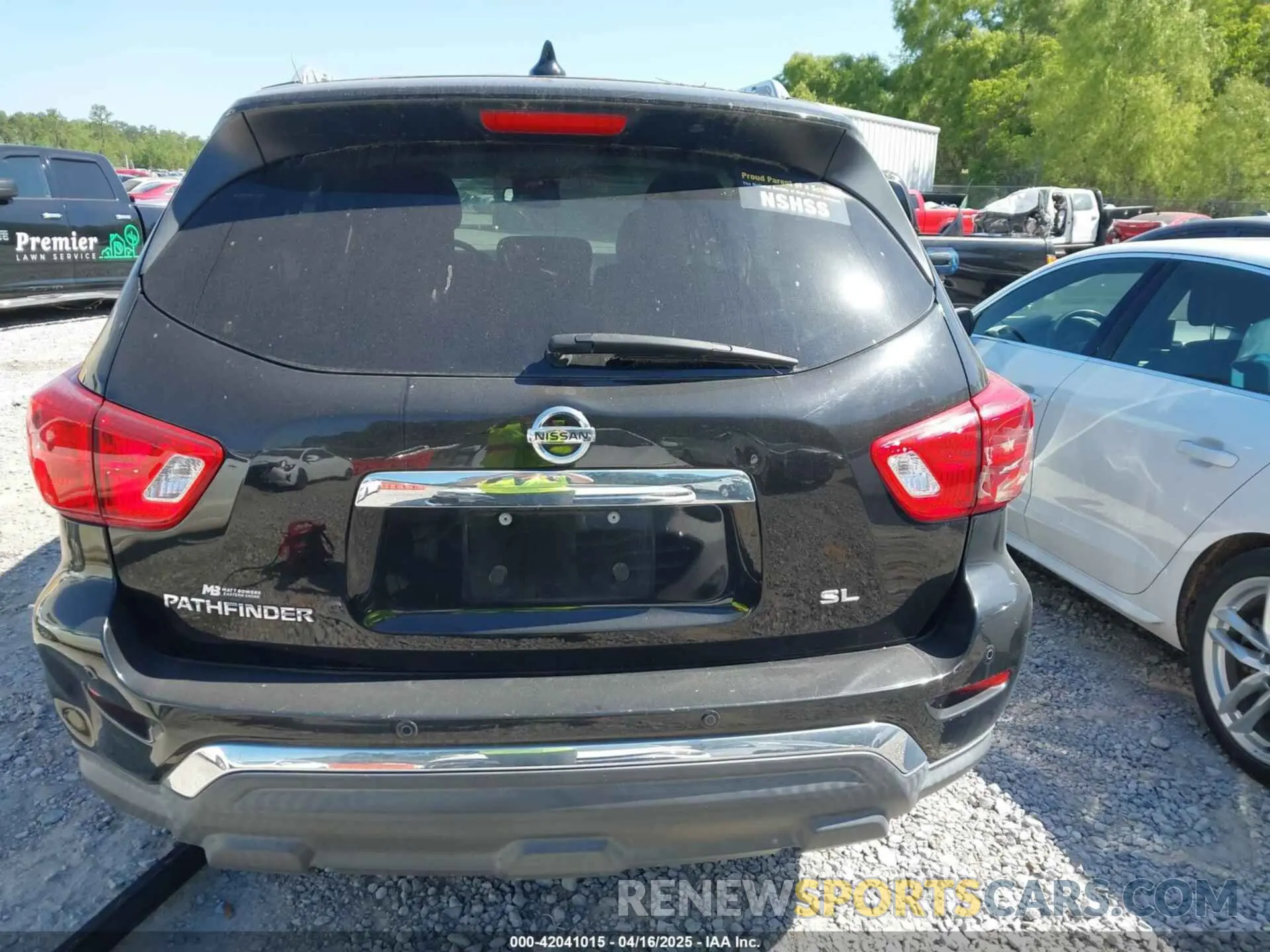 16 Photograph of a damaged car 5N1DR2MN8KC617197 NISSAN PATHFINDER 2019