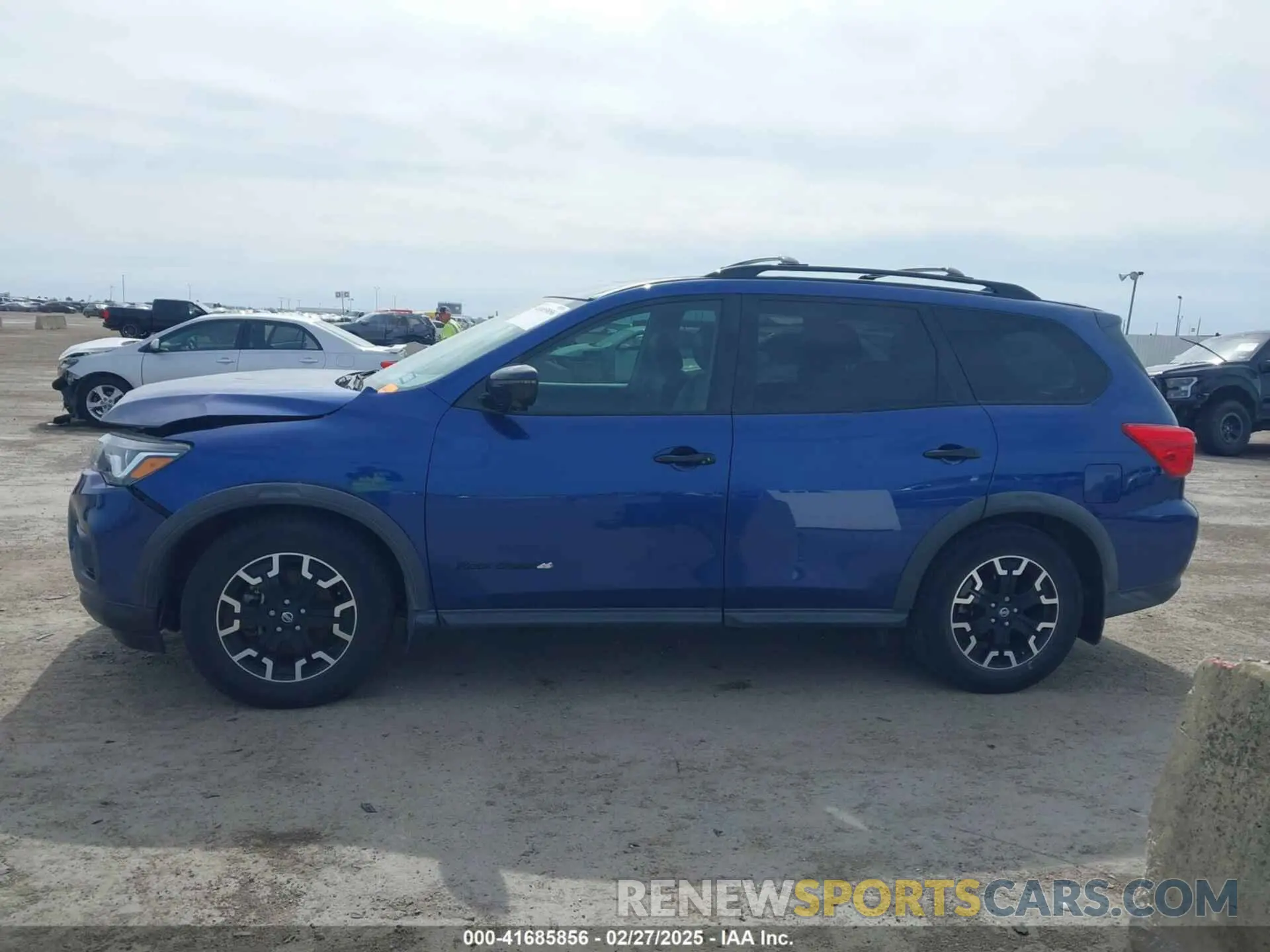 14 Photograph of a damaged car 5N1DR2MN8KC623825 NISSAN PATHFINDER 2019