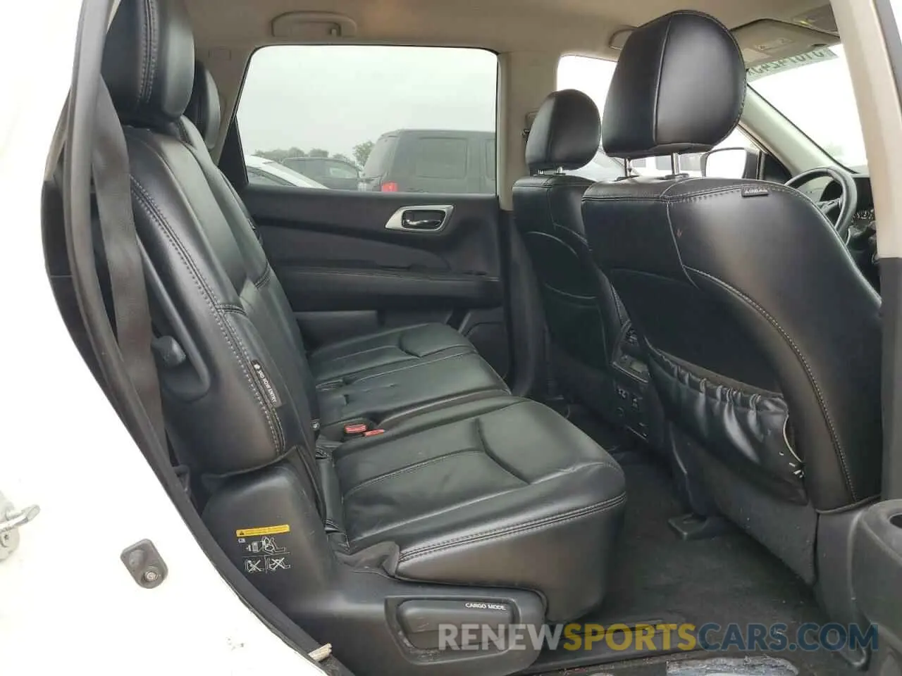11 Photograph of a damaged car 5N1DR2MN8KC635313 NISSAN PATHFINDER 2019