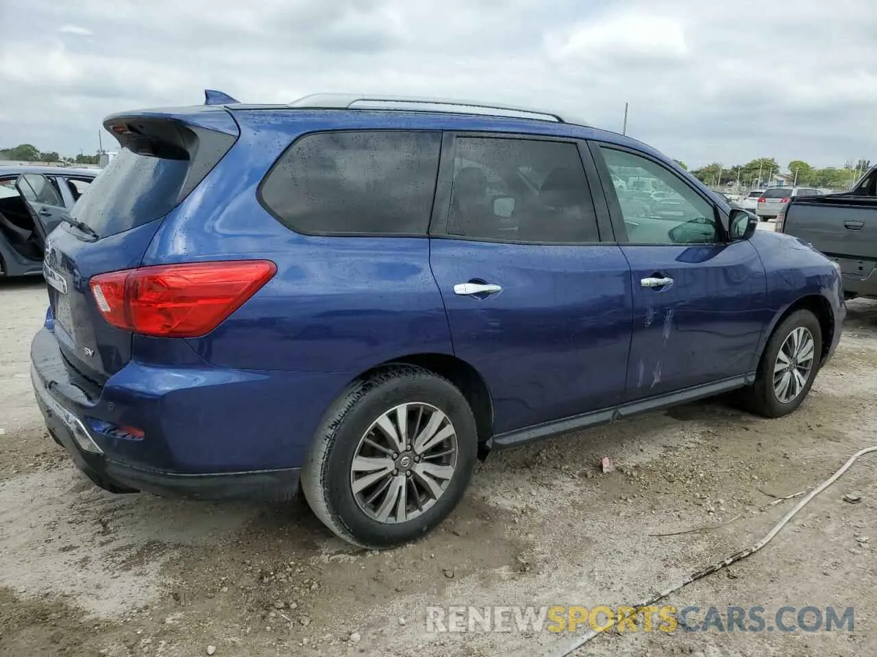 3 Photograph of a damaged car 5N1DR2MN9KC579849 NISSAN PATHFINDER 2019