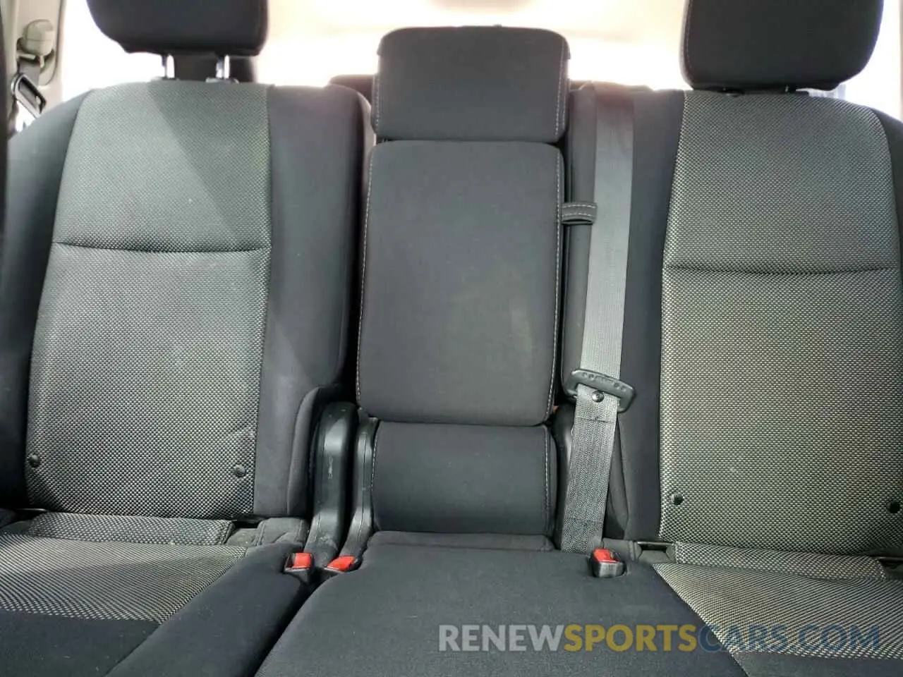 10 Photograph of a damaged car 5N1DR2MN9KC620433 NISSAN PATHFINDER 2019