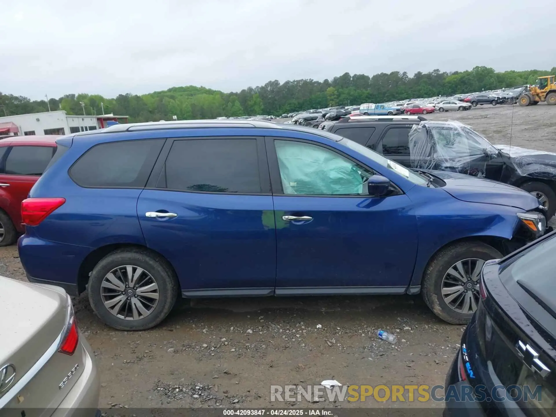 13 Photograph of a damaged car 5N1DR2MN9KC620979 NISSAN PATHFINDER 2019
