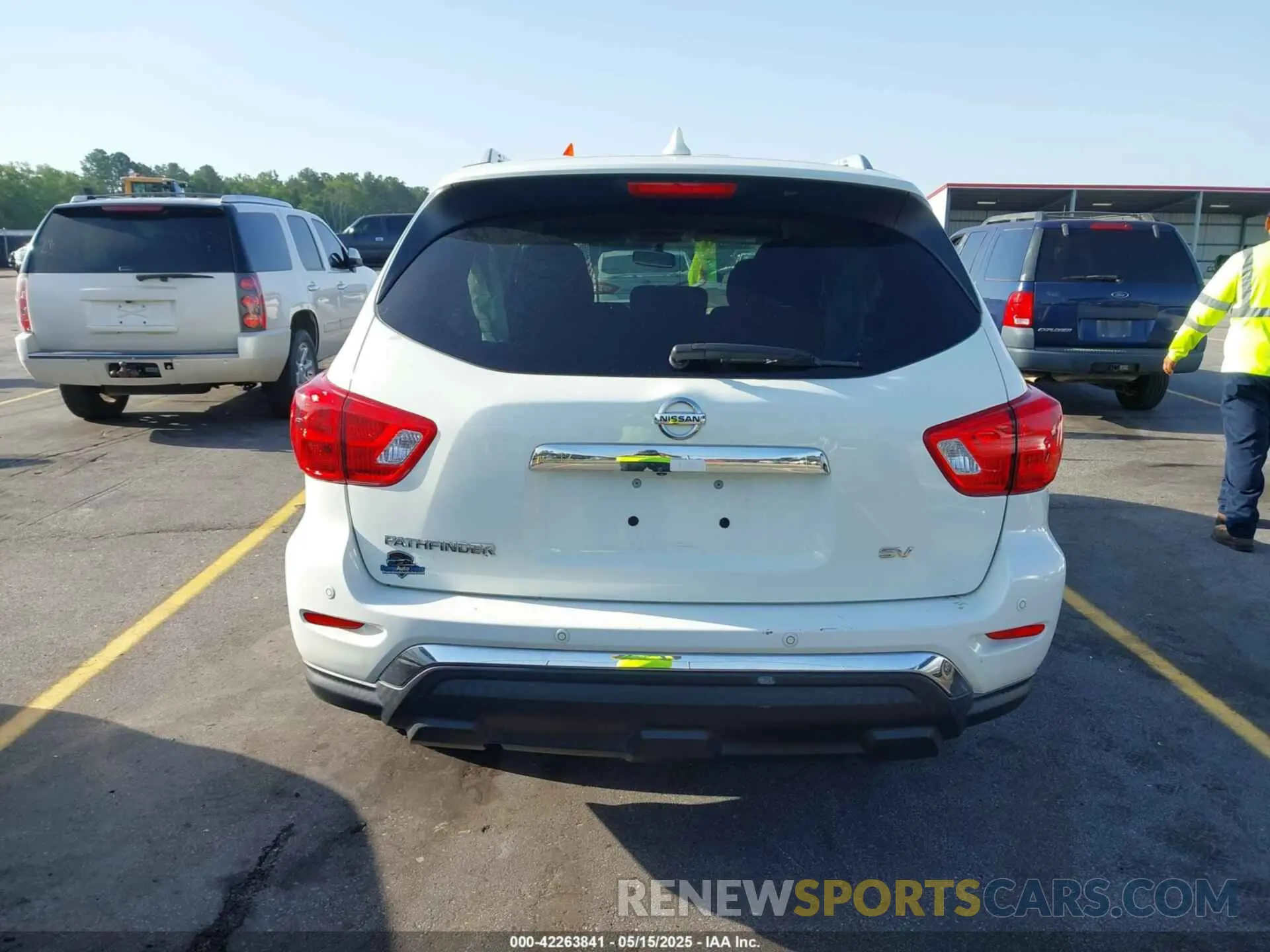16 Photograph of a damaged car 5N1DR2MN9KC628340 NISSAN PATHFINDER 2019