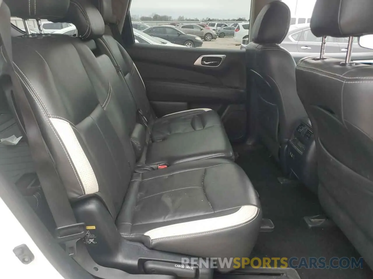 10 Photograph of a damaged car 5N1DR2MNXKC592884 NISSAN PATHFINDER 2019