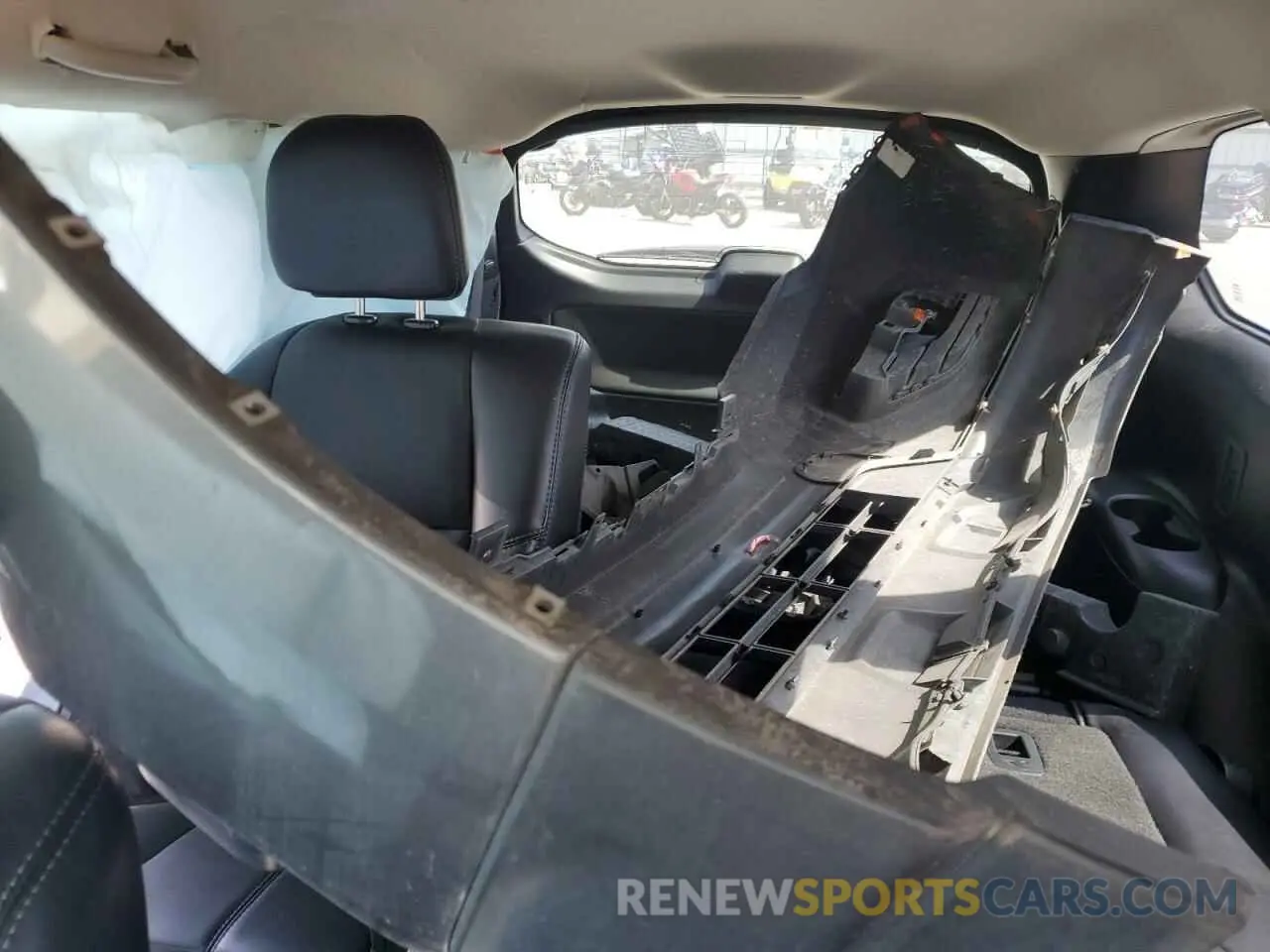 10 Photograph of a damaged car 5N1DR2MNXKC605066 NISSAN PATHFINDER 2019