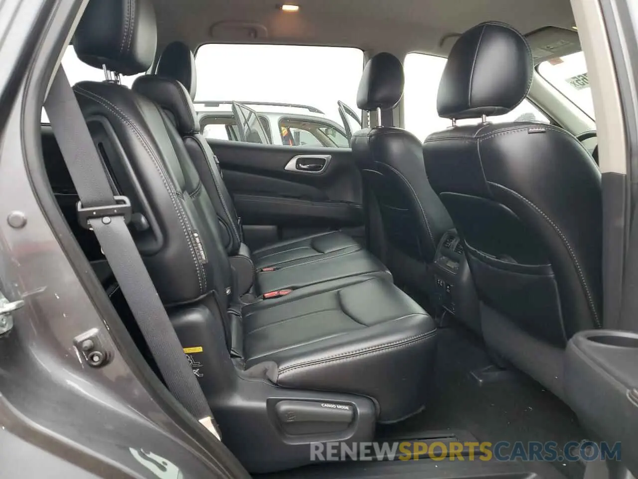 11 Photograph of a damaged car 5N1DR2MNXKC617492 NISSAN PATHFINDER 2019