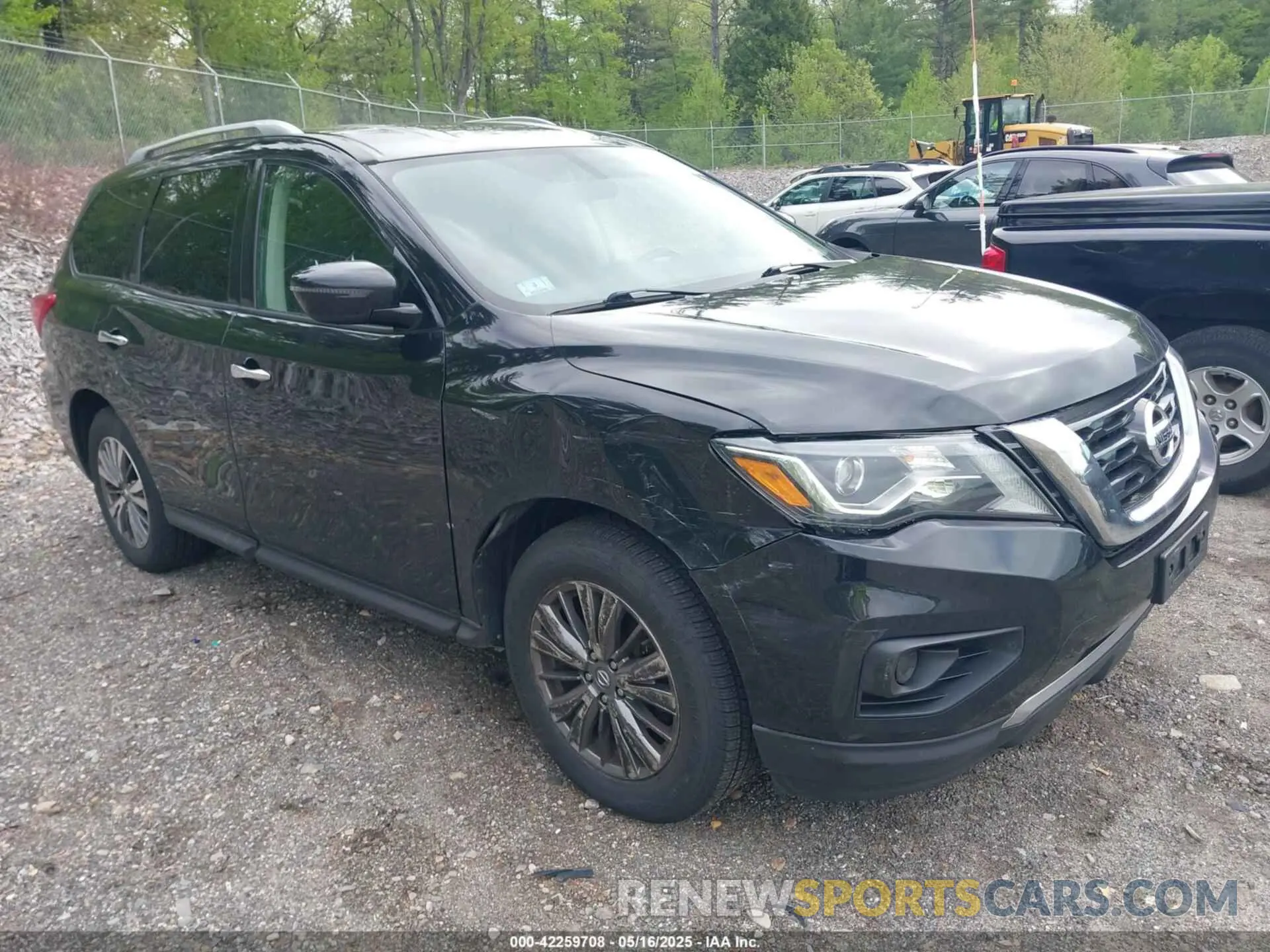 1 Photograph of a damaged car 5N1DR2AM5LC585886 NISSAN PATHFINDER 2020