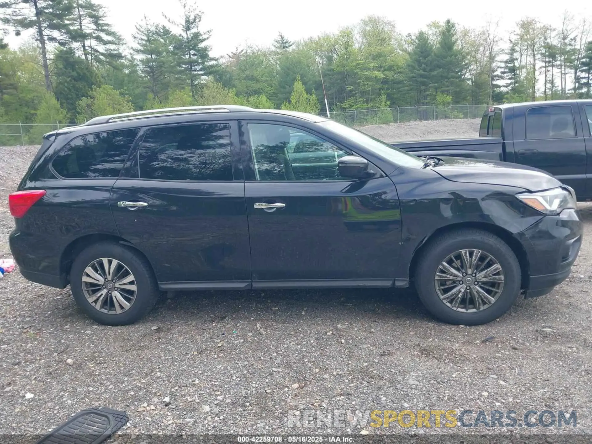 13 Photograph of a damaged car 5N1DR2AM5LC585886 NISSAN PATHFINDER 2020