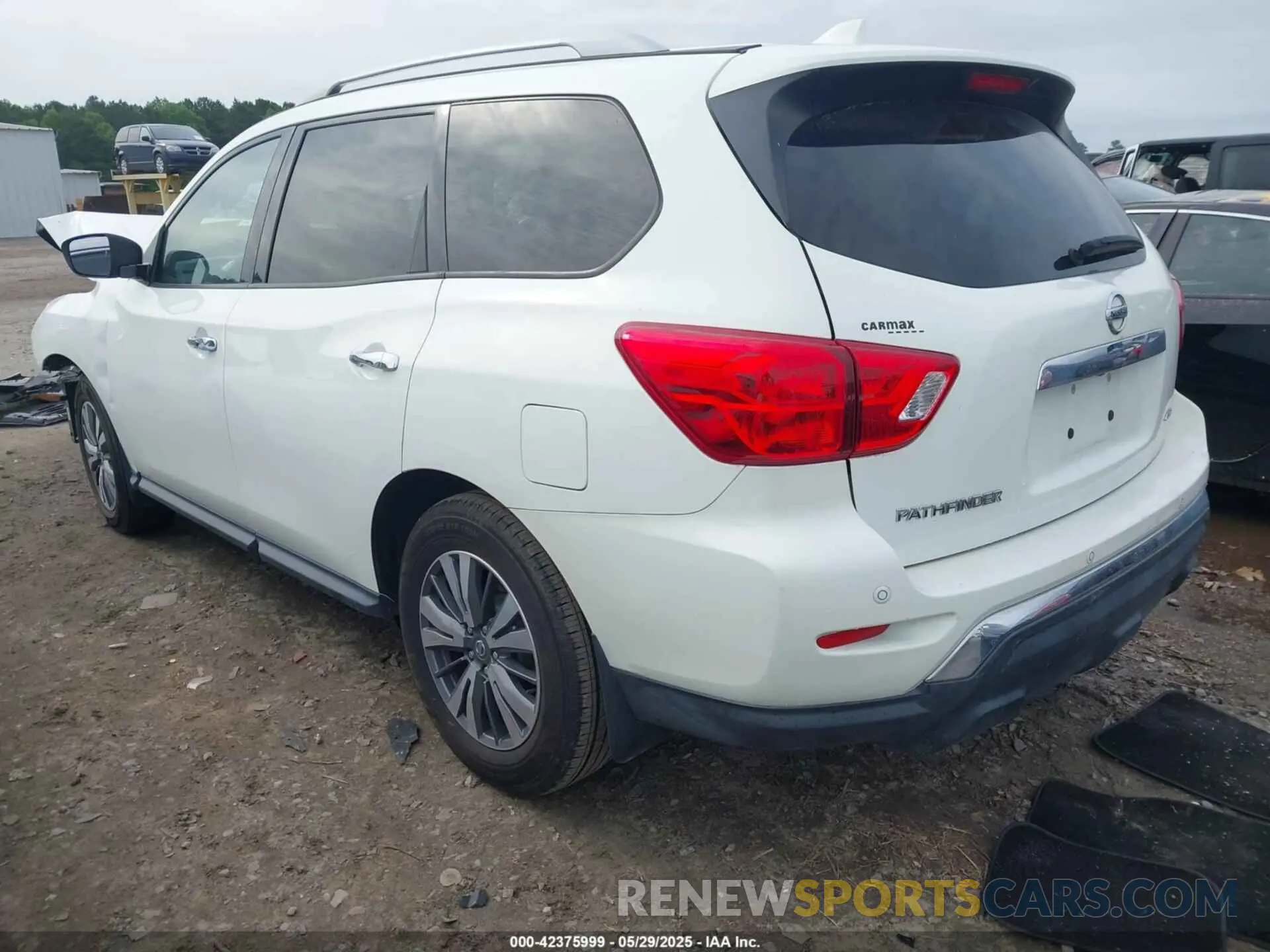 3 Photograph of a damaged car 5N1DR2AM6LC631385 NISSAN PATHFINDER 2020