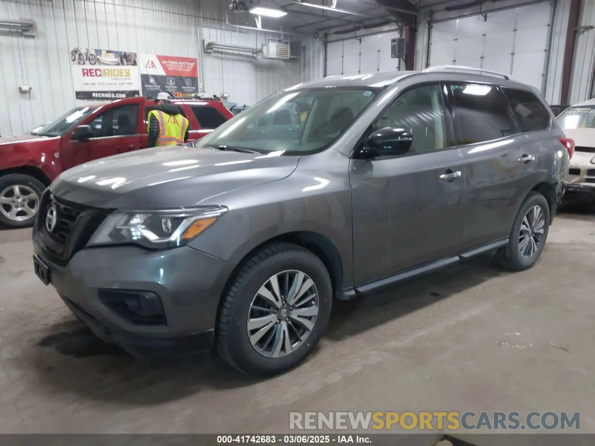 2 Photograph of a damaged car 5N1DR2AM9LC576835 NISSAN PATHFINDER 2020