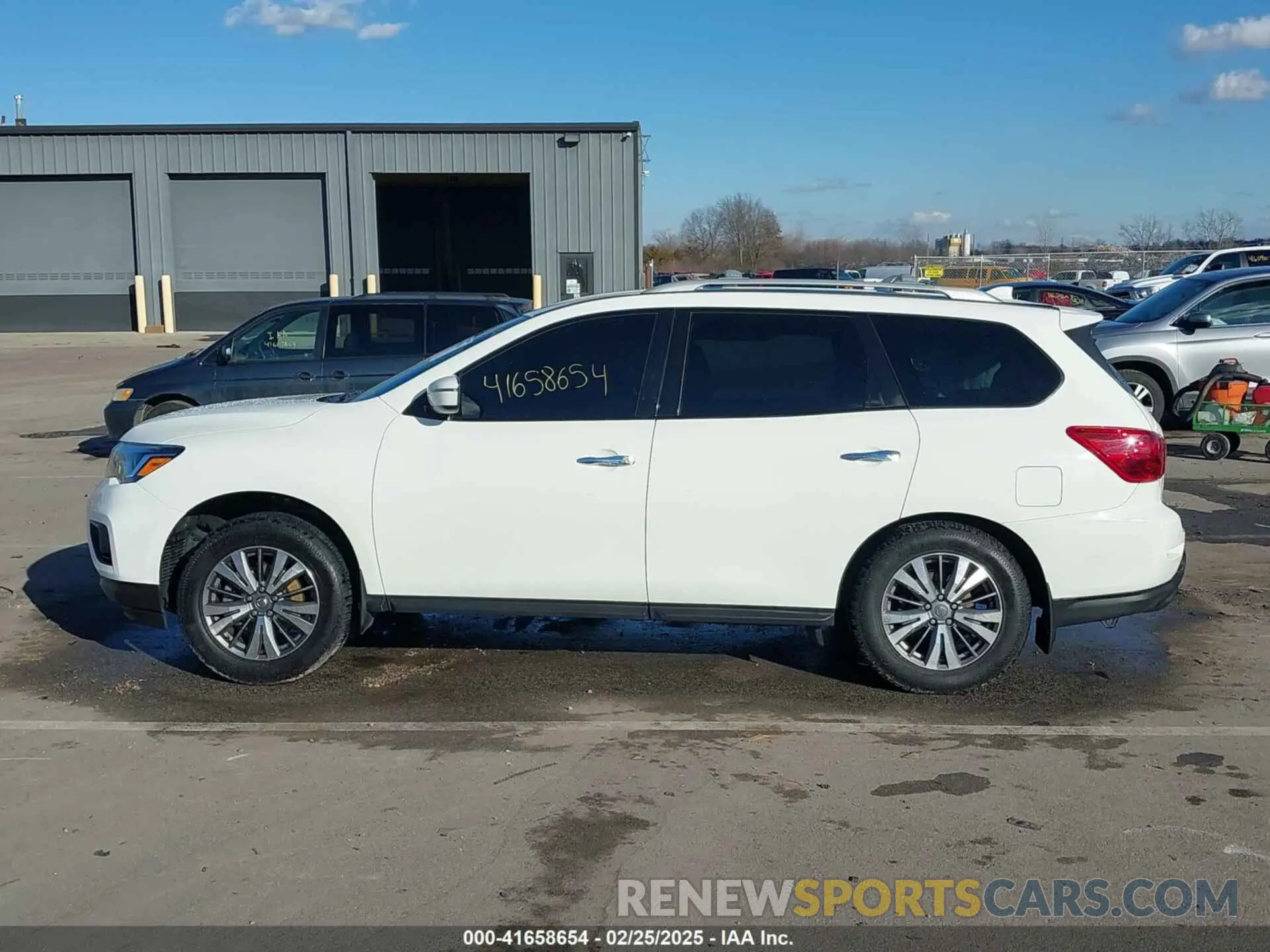 14 Photograph of a damaged car 5N1DR2AMXLC621393 NISSAN PATHFINDER 2020