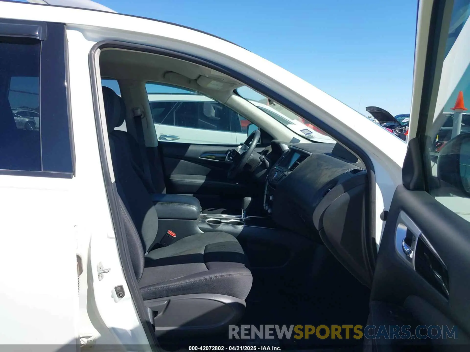5 Photograph of a damaged car 5N1DR2AN0LC581267 NISSAN PATHFINDER 2020