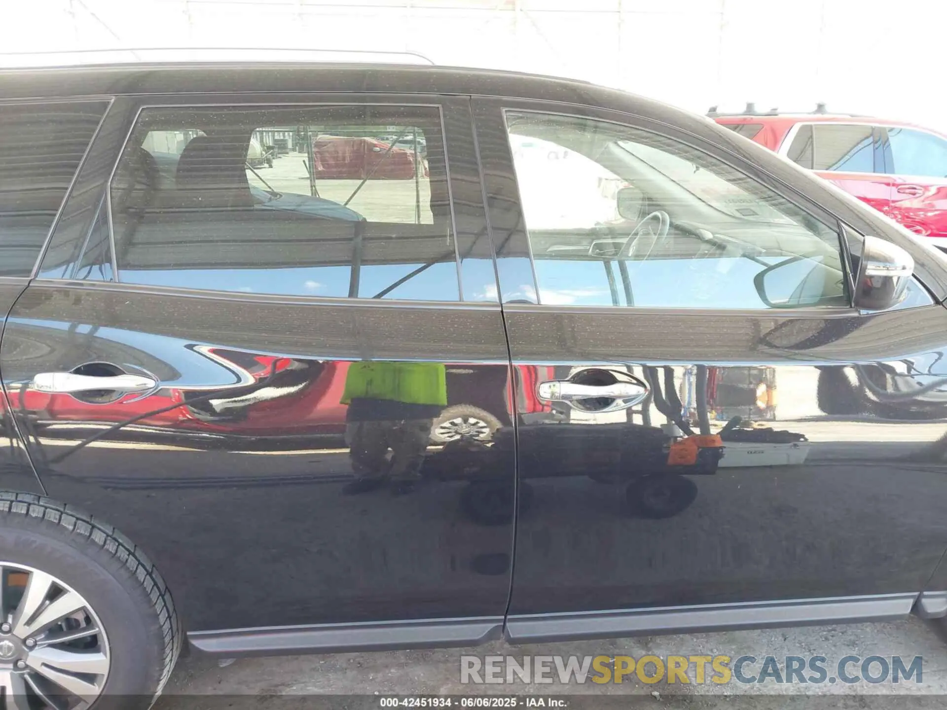 12 Photograph of a damaged car 5N1DR2AN0LC634226 NISSAN PATHFINDER 2020