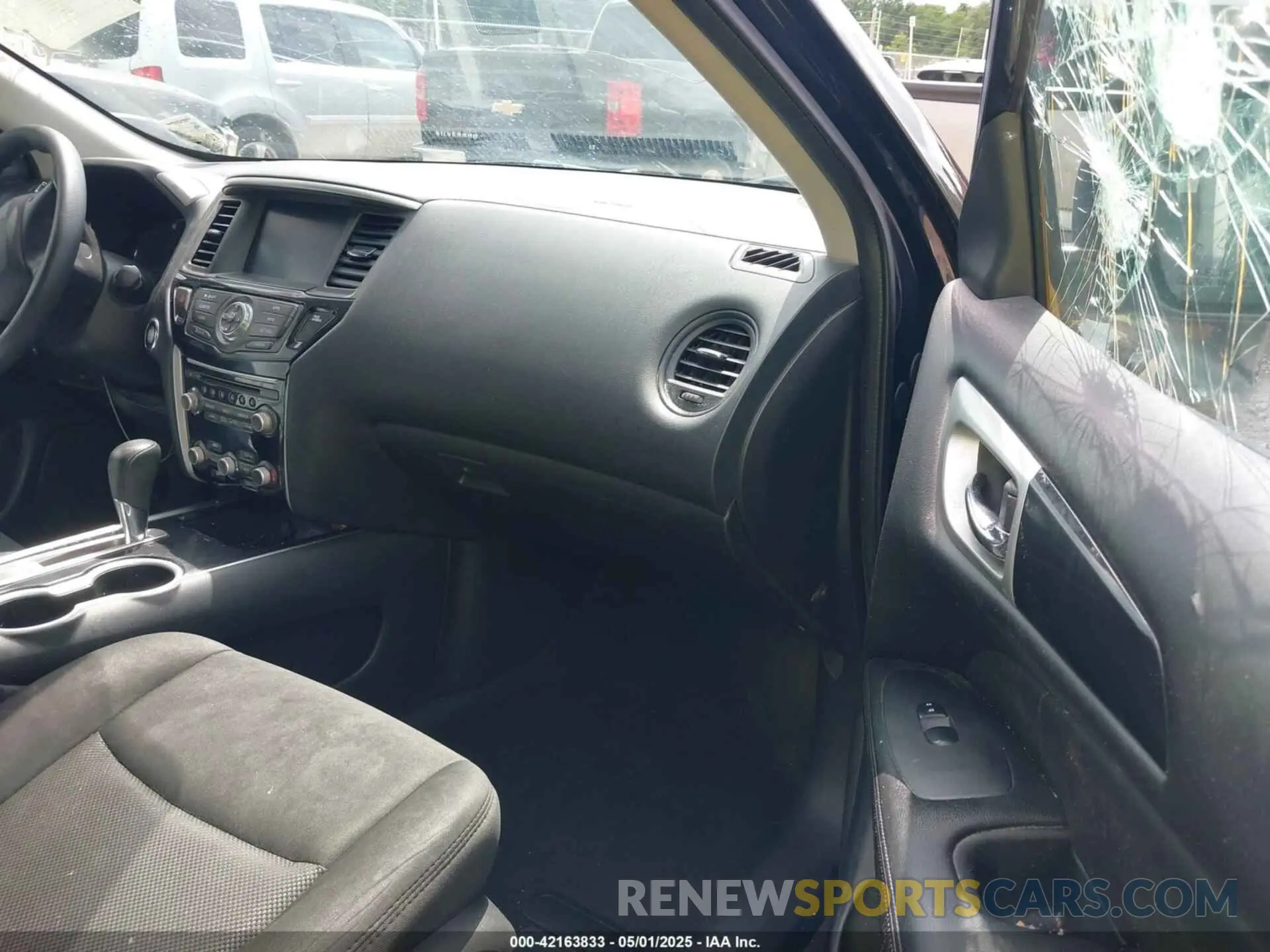 5 Photograph of a damaged car 5N1DR2AN3LC623110 NISSAN PATHFINDER 2020