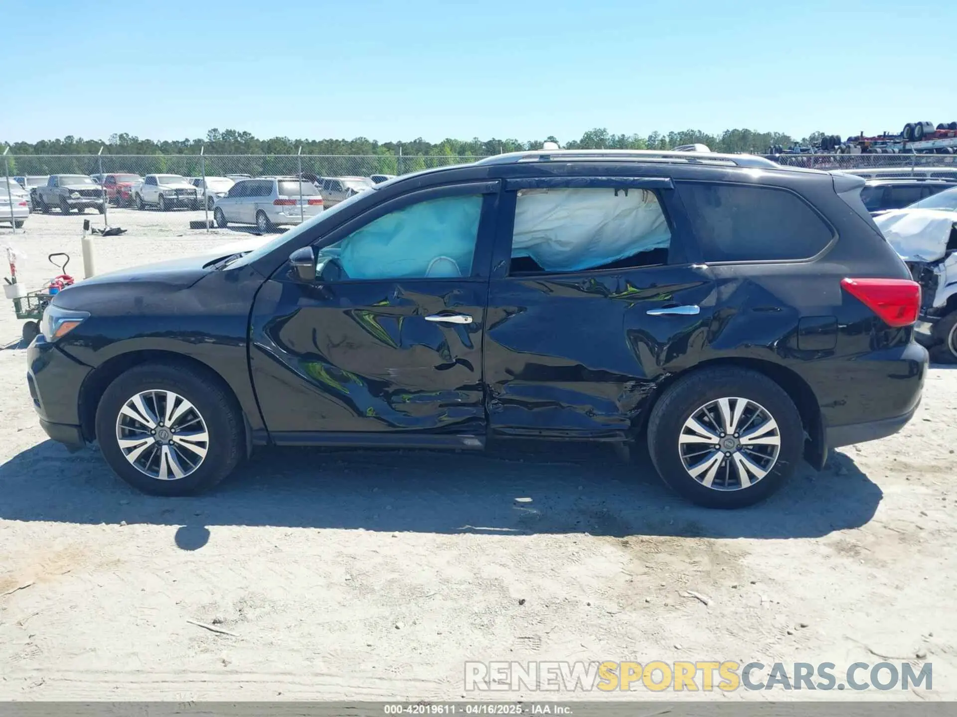 14 Photograph of a damaged car 5N1DR2AN3LC625293 NISSAN PATHFINDER 2020