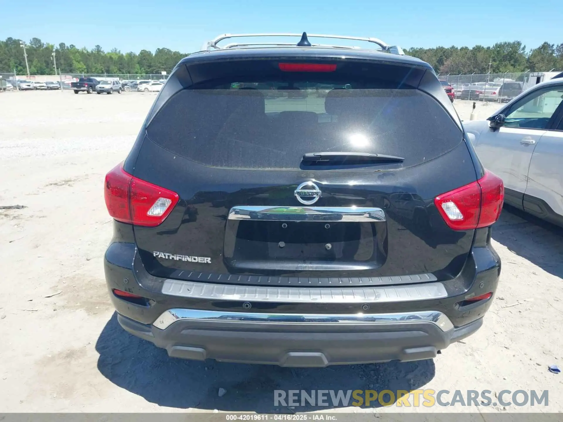 16 Photograph of a damaged car 5N1DR2AN3LC625293 NISSAN PATHFINDER 2020