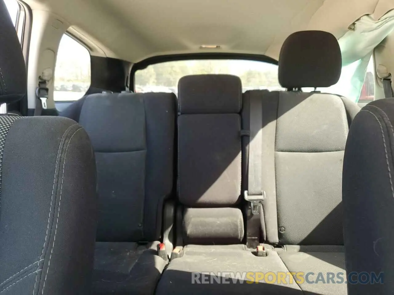 10 Photograph of a damaged car 5N1DR2AN4LC618367 NISSAN PATHFINDER 2020