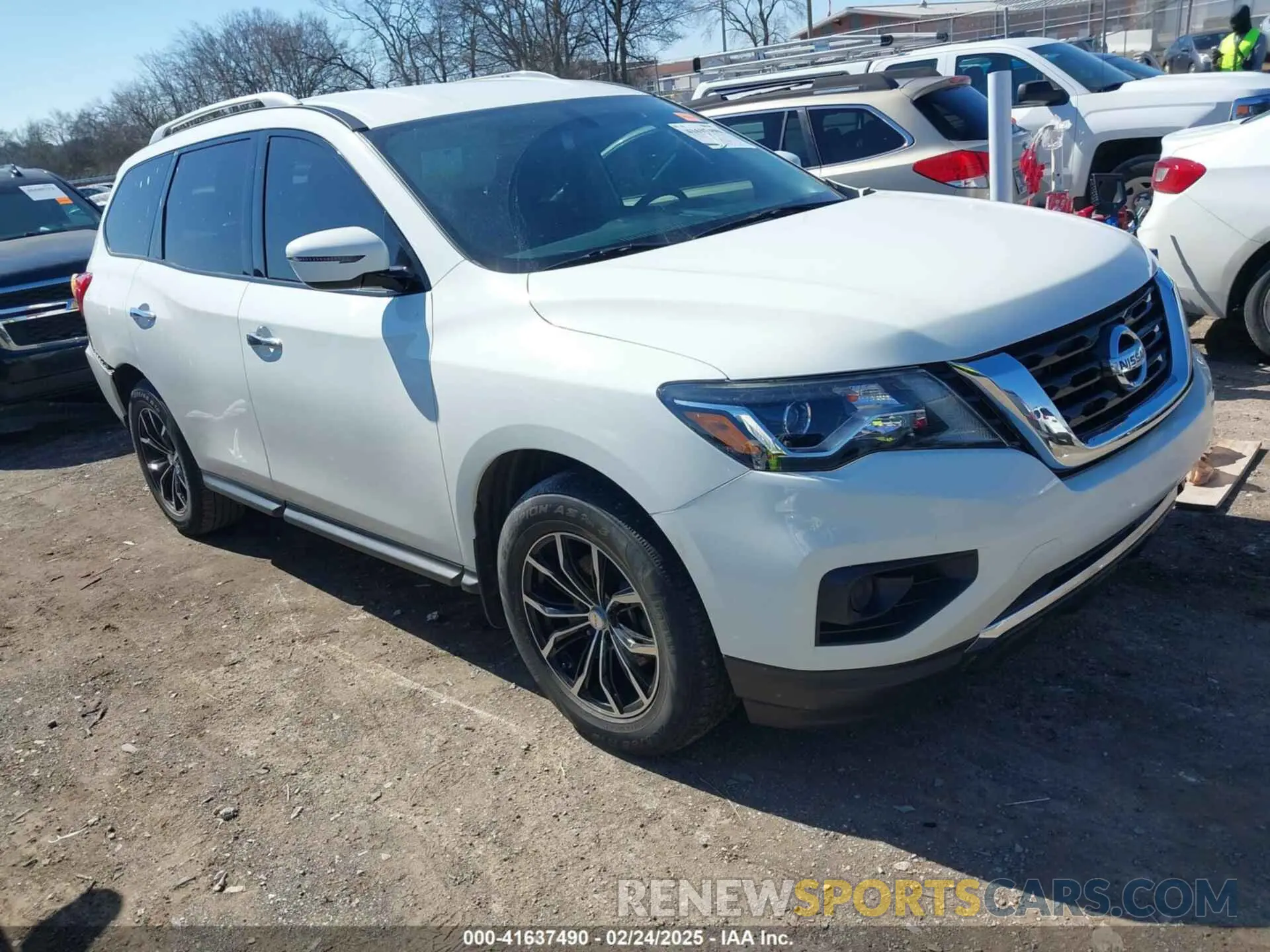 1 Photograph of a damaged car 5N1DR2AN8LC608330 NISSAN PATHFINDER 2020