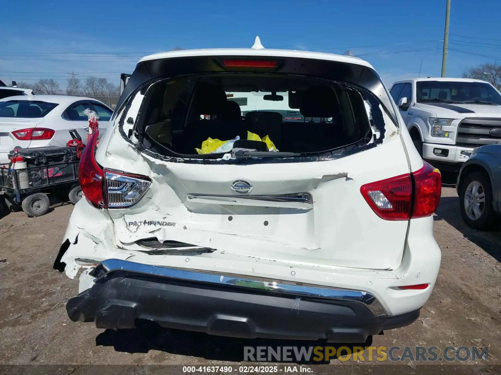 16 Photograph of a damaged car 5N1DR2AN8LC608330 NISSAN PATHFINDER 2020