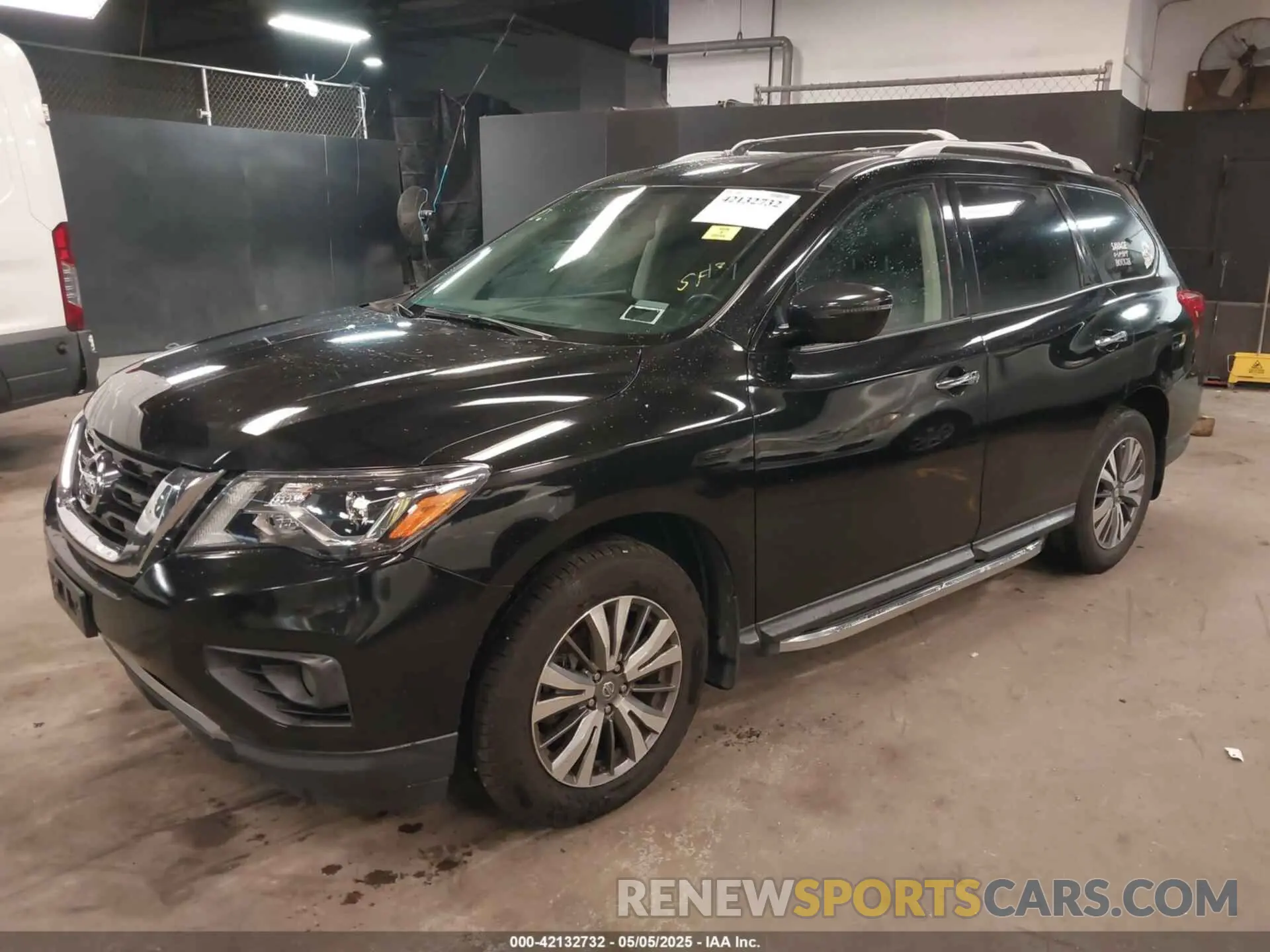 2 Photograph of a damaged car 5N1DR2BM1LC617635 NISSAN PATHFINDER 2020
