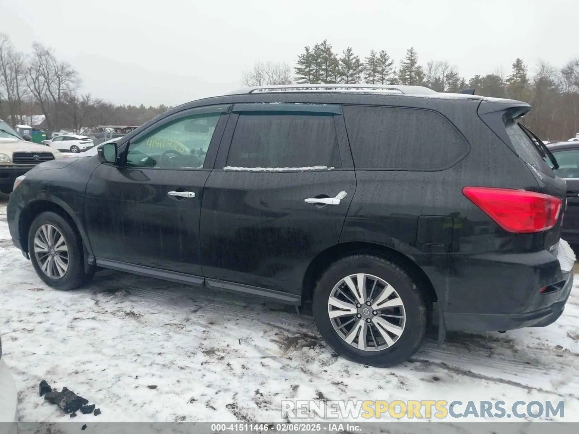14 Photograph of a damaged car 5N1DR2BM1LC649498 NISSAN PATHFINDER 2020