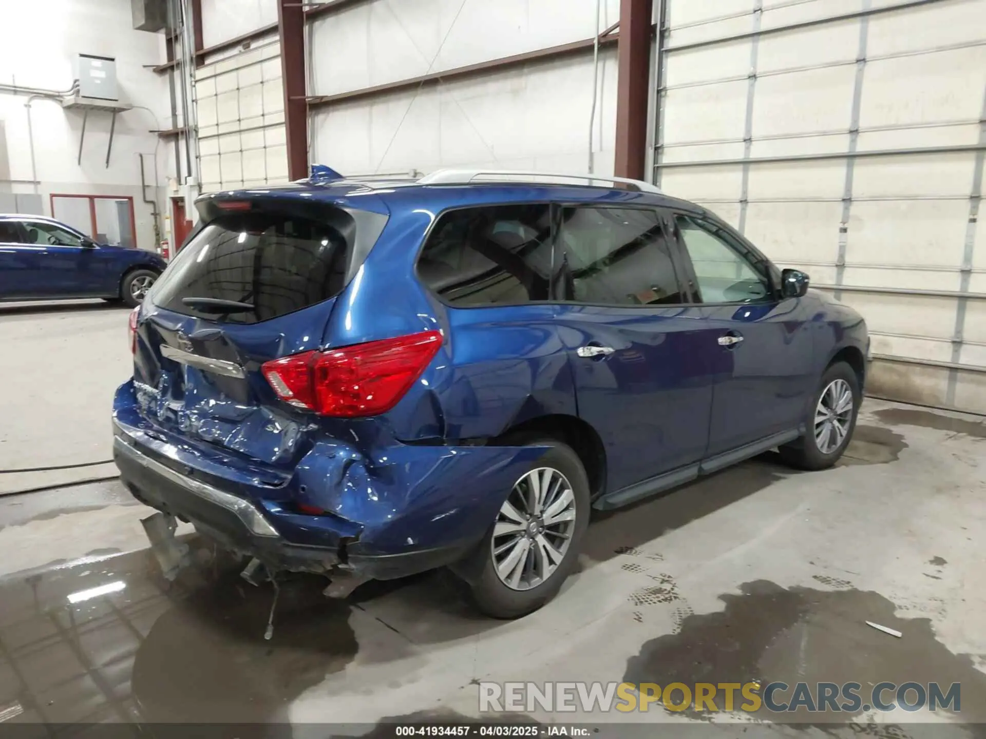4 Photograph of a damaged car 5N1DR2BM7LC601374 NISSAN PATHFINDER 2020