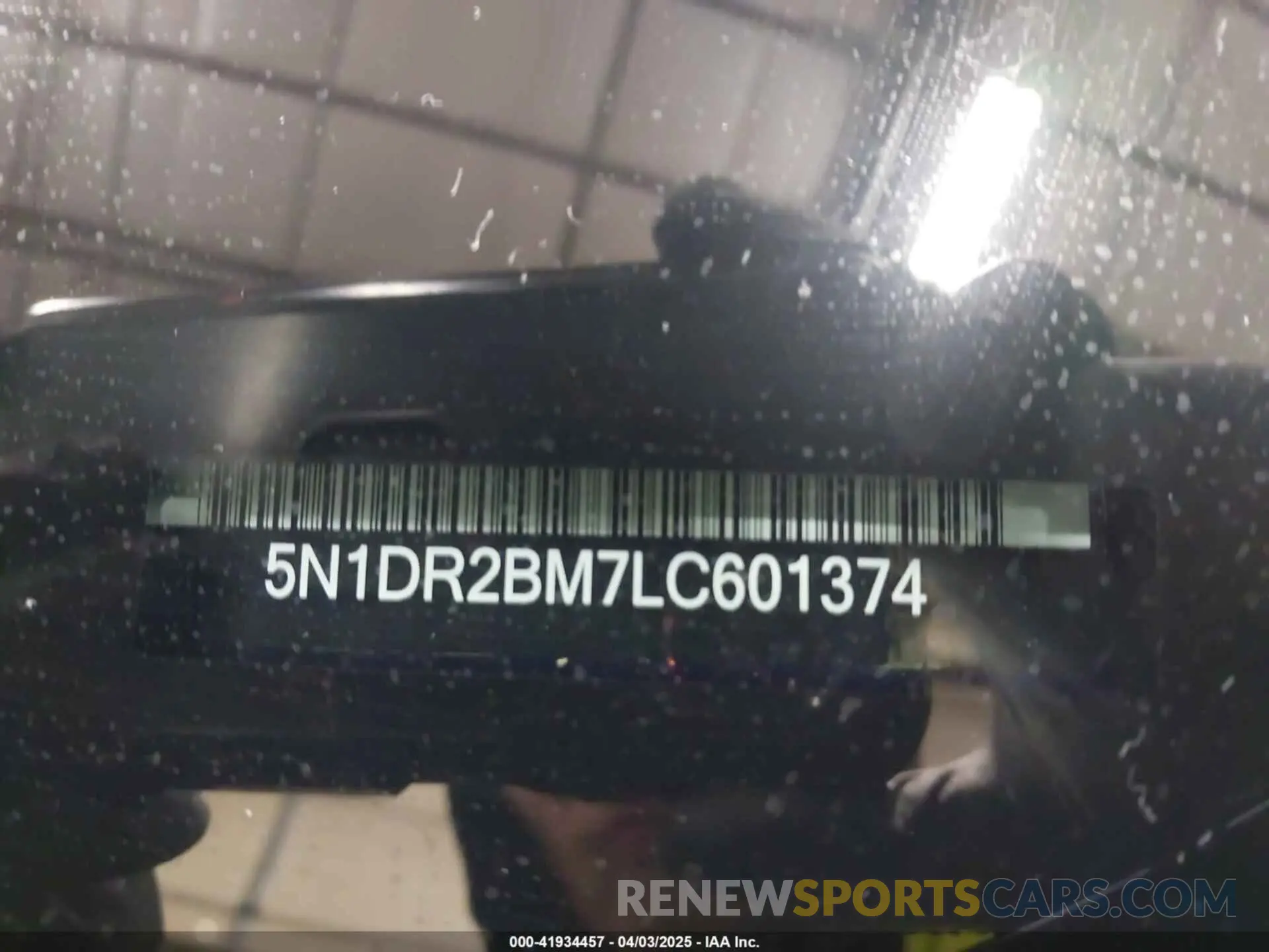 9 Photograph of a damaged car 5N1DR2BM7LC601374 NISSAN PATHFINDER 2020