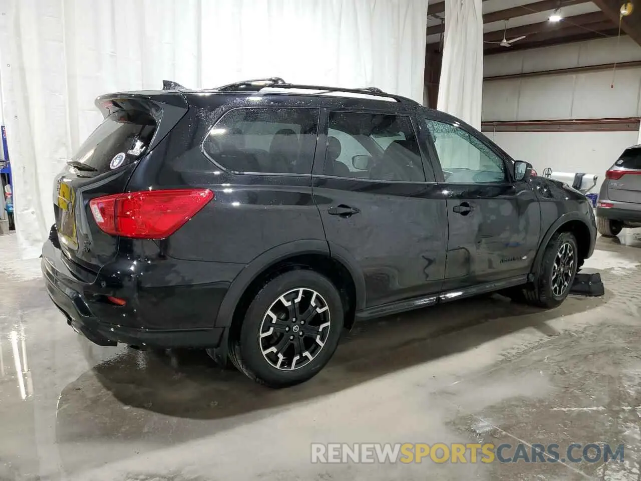 3 Photograph of a damaged car 5N1DR2BM7LC617977 NISSAN PATHFINDER 2020