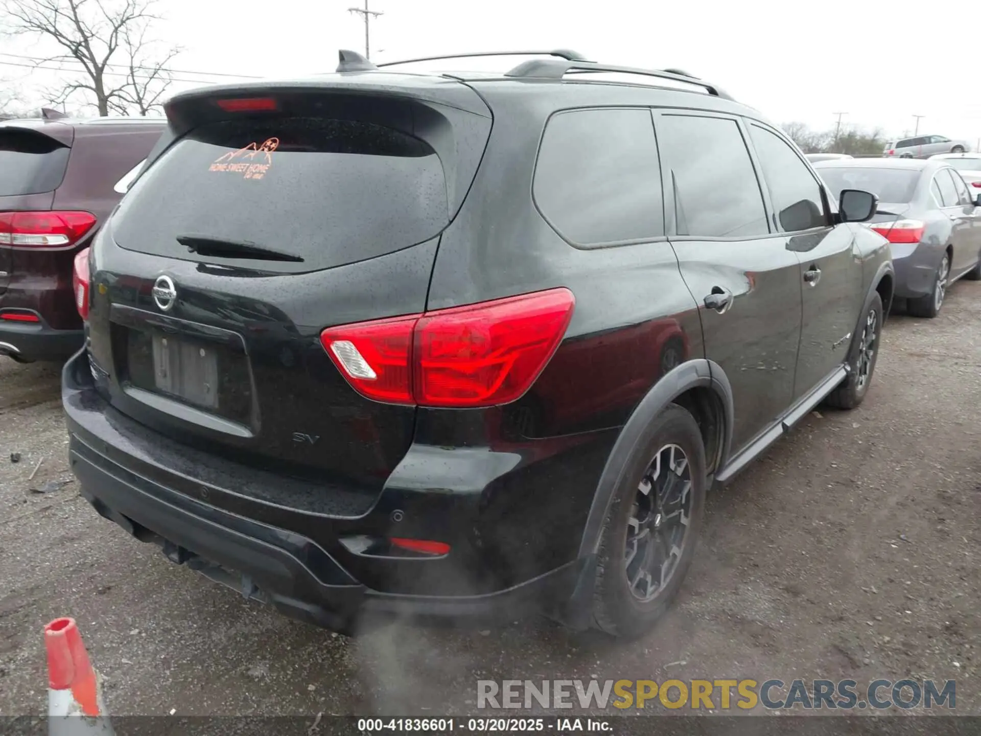 4 Photograph of a damaged car 5N1DR2BN3LC584694 NISSAN PATHFINDER 2020
