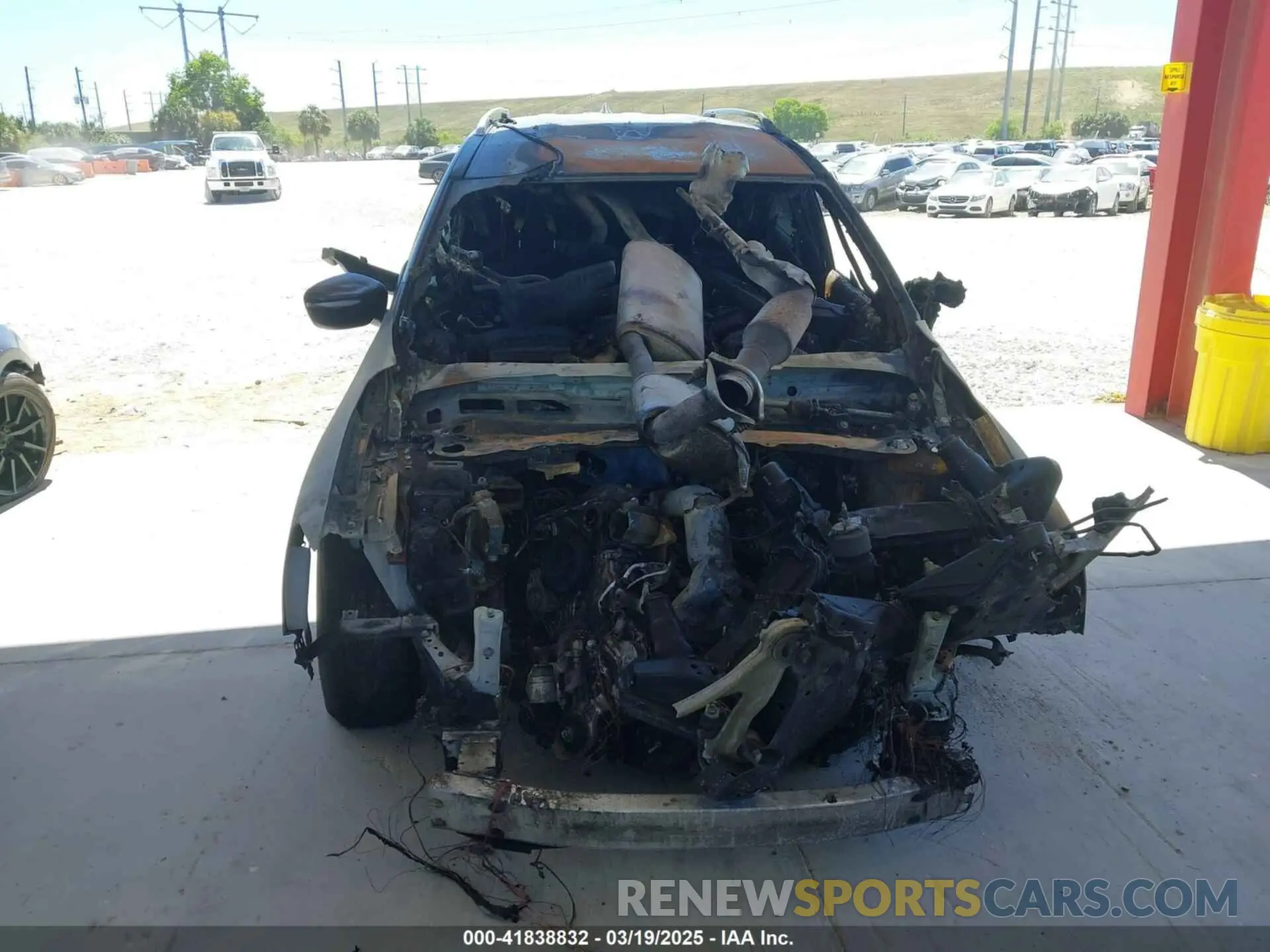 11 Photograph of a damaged car 5N1DR2BN3LC617693 NISSAN PATHFINDER 2020