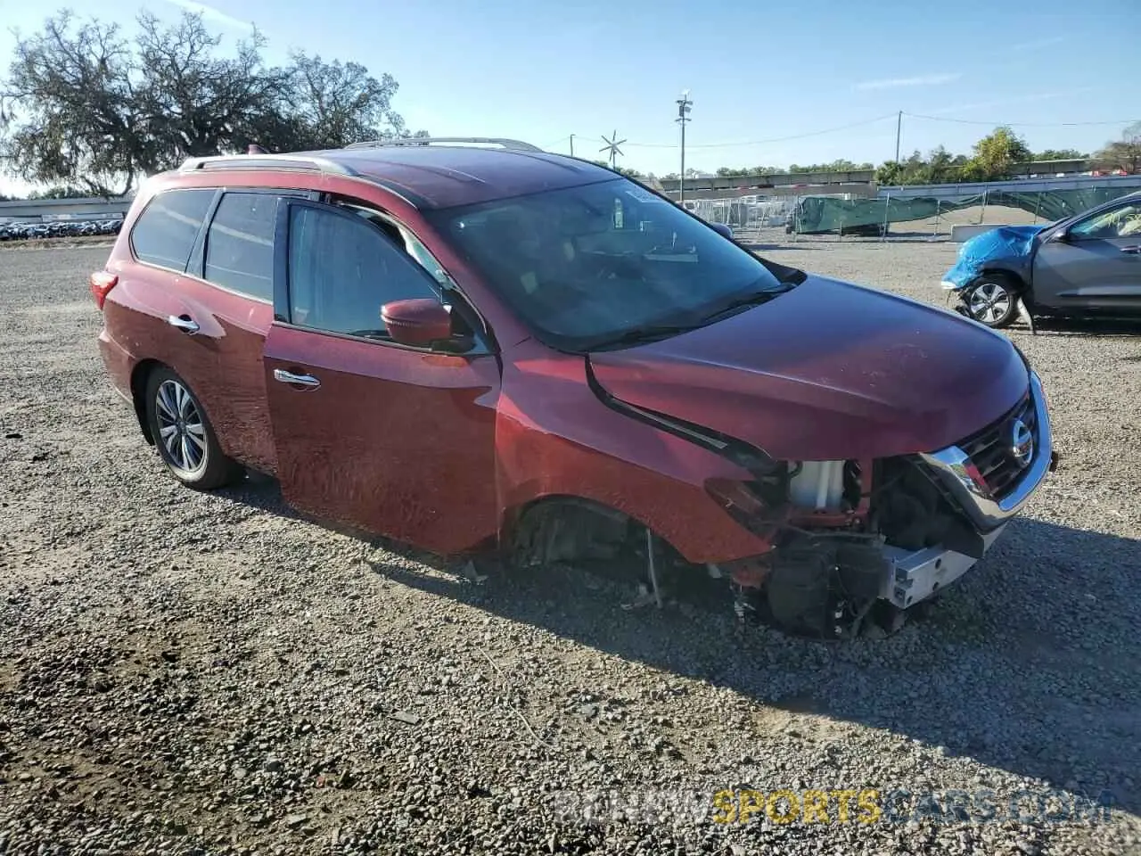 4 Photograph of a damaged car 5N1DR2BN4LC638424 NISSAN PATHFINDER 2020