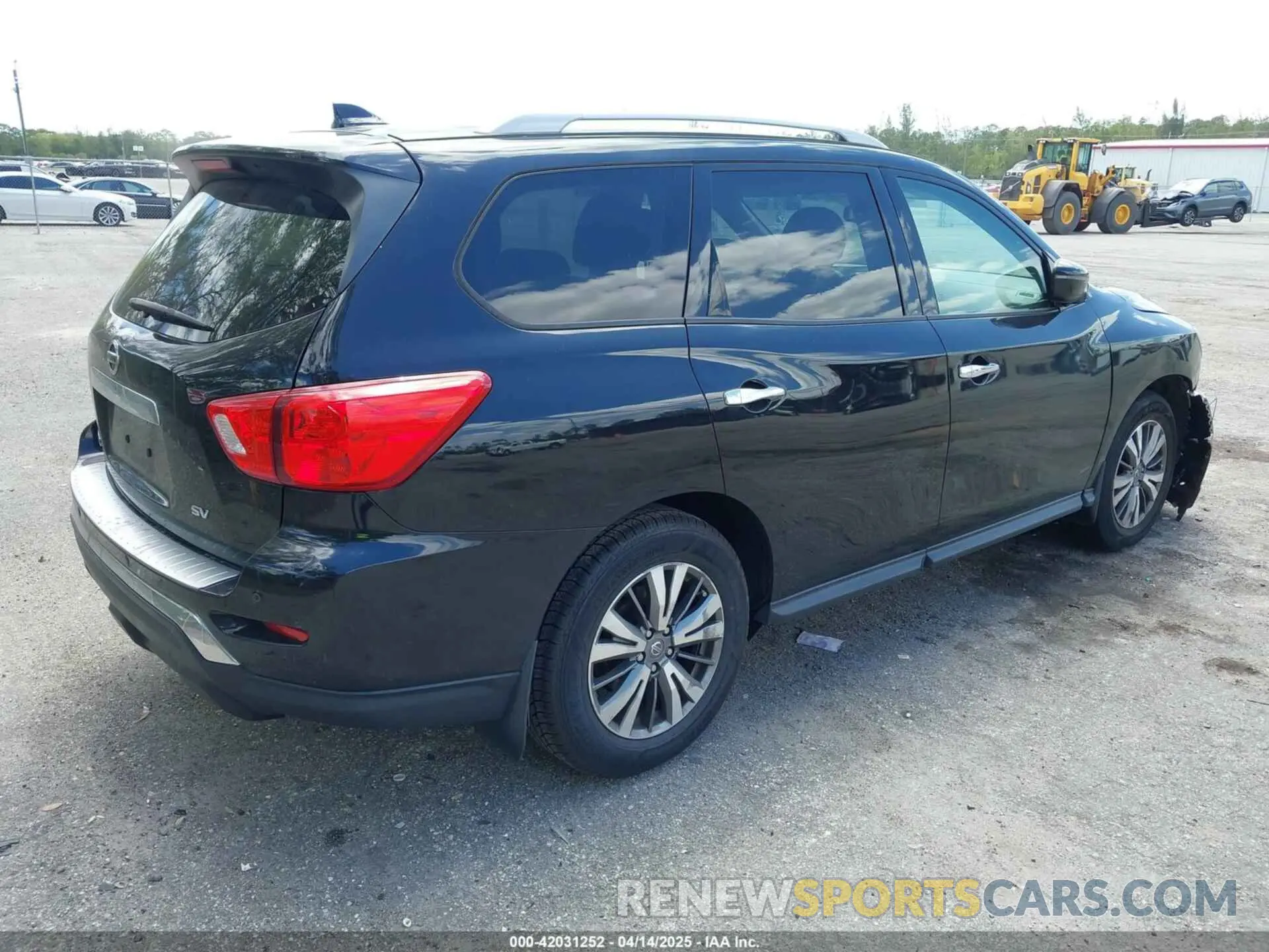 4 Photograph of a damaged car 5N1DR2BN4LC641890 NISSAN PATHFINDER 2020