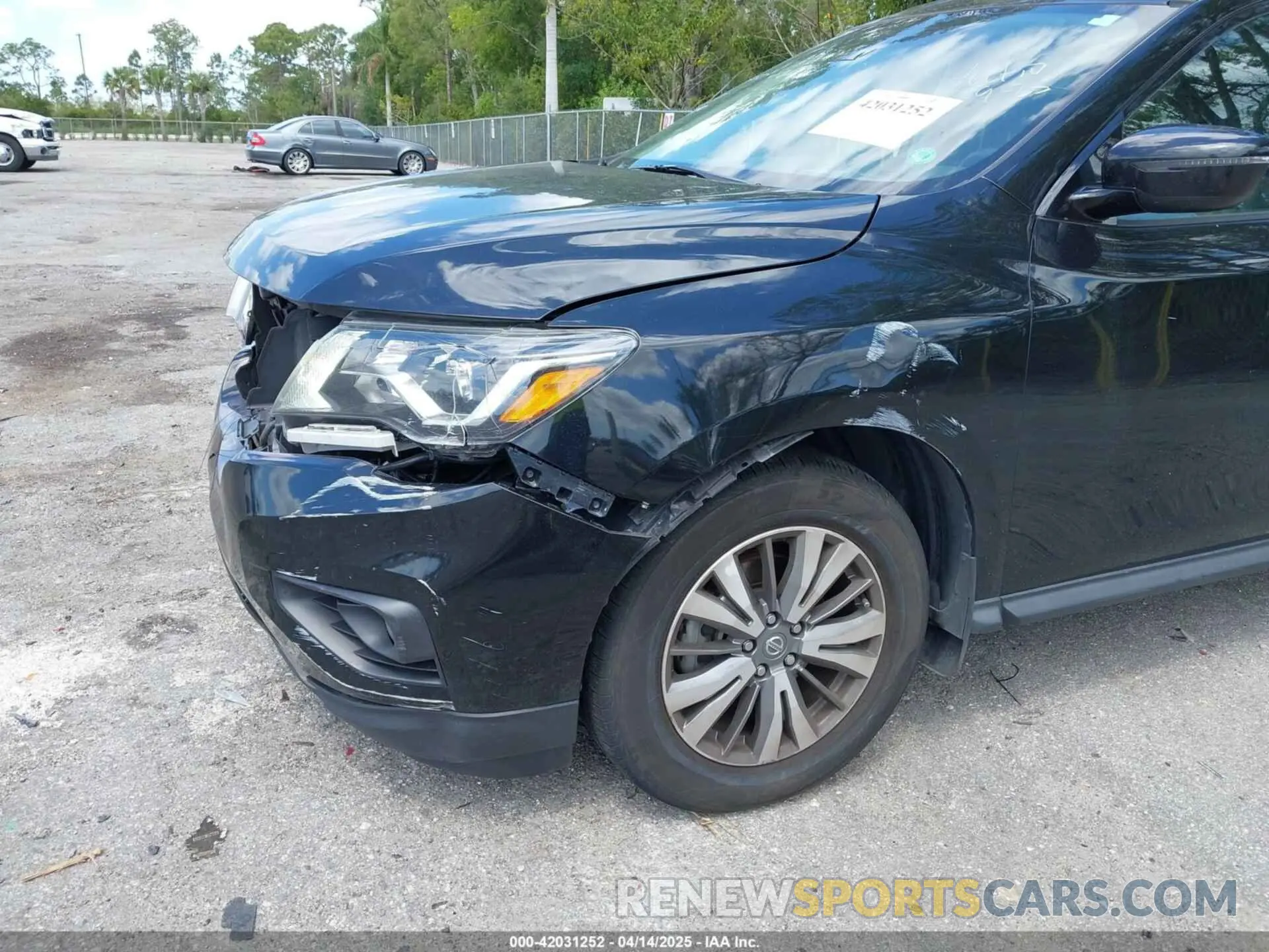 6 Photograph of a damaged car 5N1DR2BN4LC641890 NISSAN PATHFINDER 2020