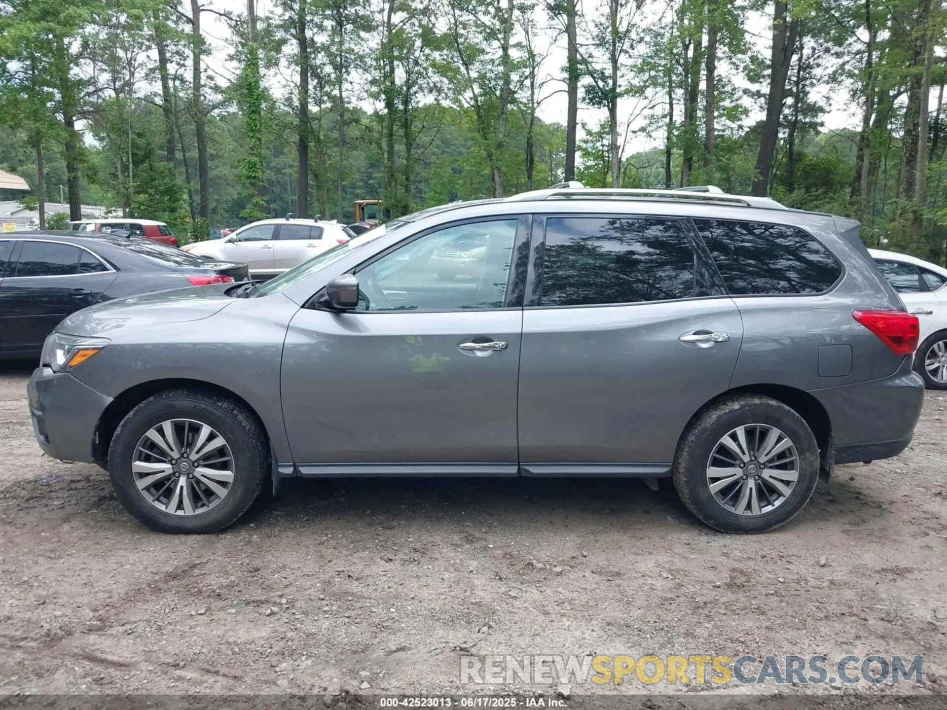 14 Photograph of a damaged car 5N1DR2BN9LC595733 NISSAN PATHFINDER 2020