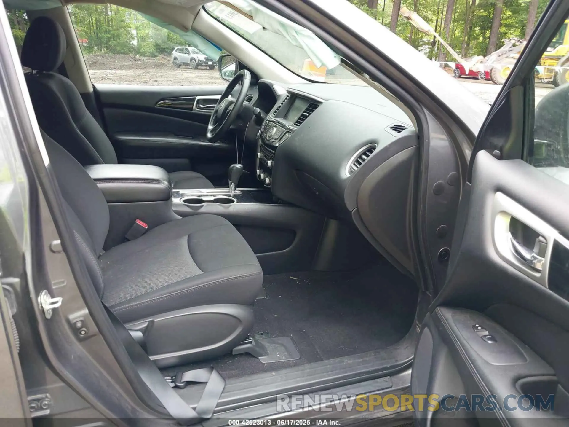 5 Photograph of a damaged car 5N1DR2BN9LC595733 NISSAN PATHFINDER 2020