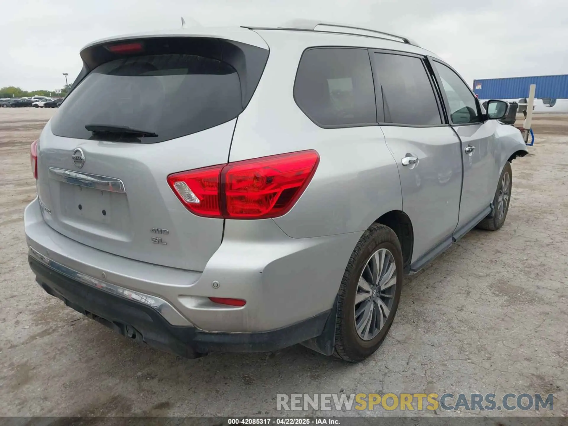 4 Photograph of a damaged car 5N1DR2CM0LC641522 NISSAN PATHFINDER 2020