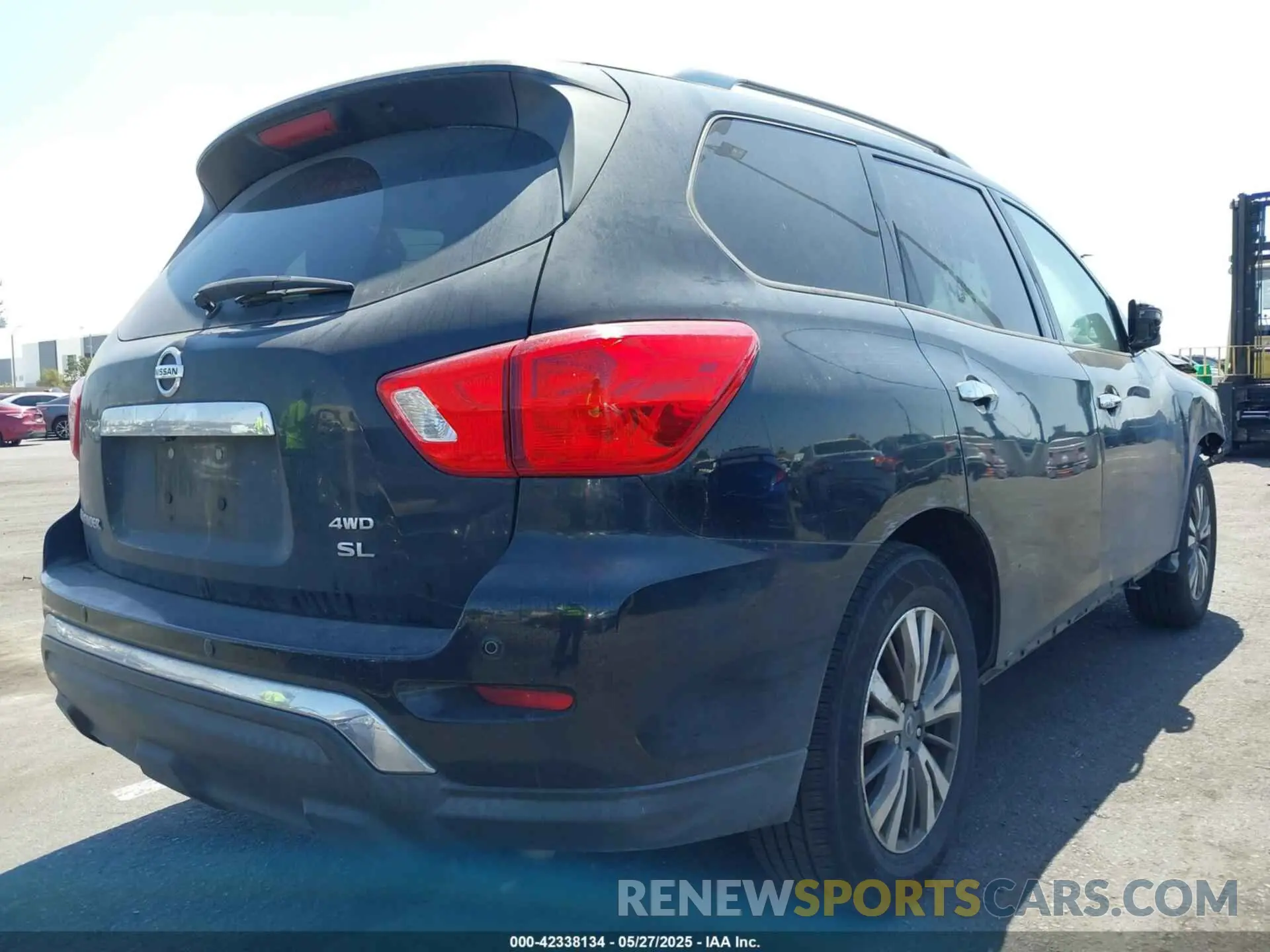 4 Photograph of a damaged car 5N1DR2CM1LC578561 NISSAN PATHFINDER 2020