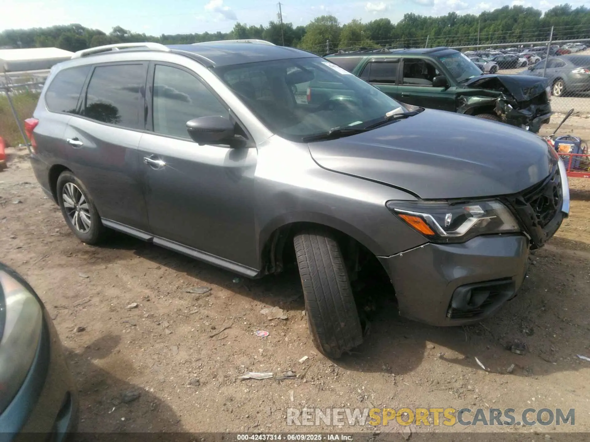 1 Photograph of a damaged car 5N1DR2CM2LC606951 NISSAN PATHFINDER 2020