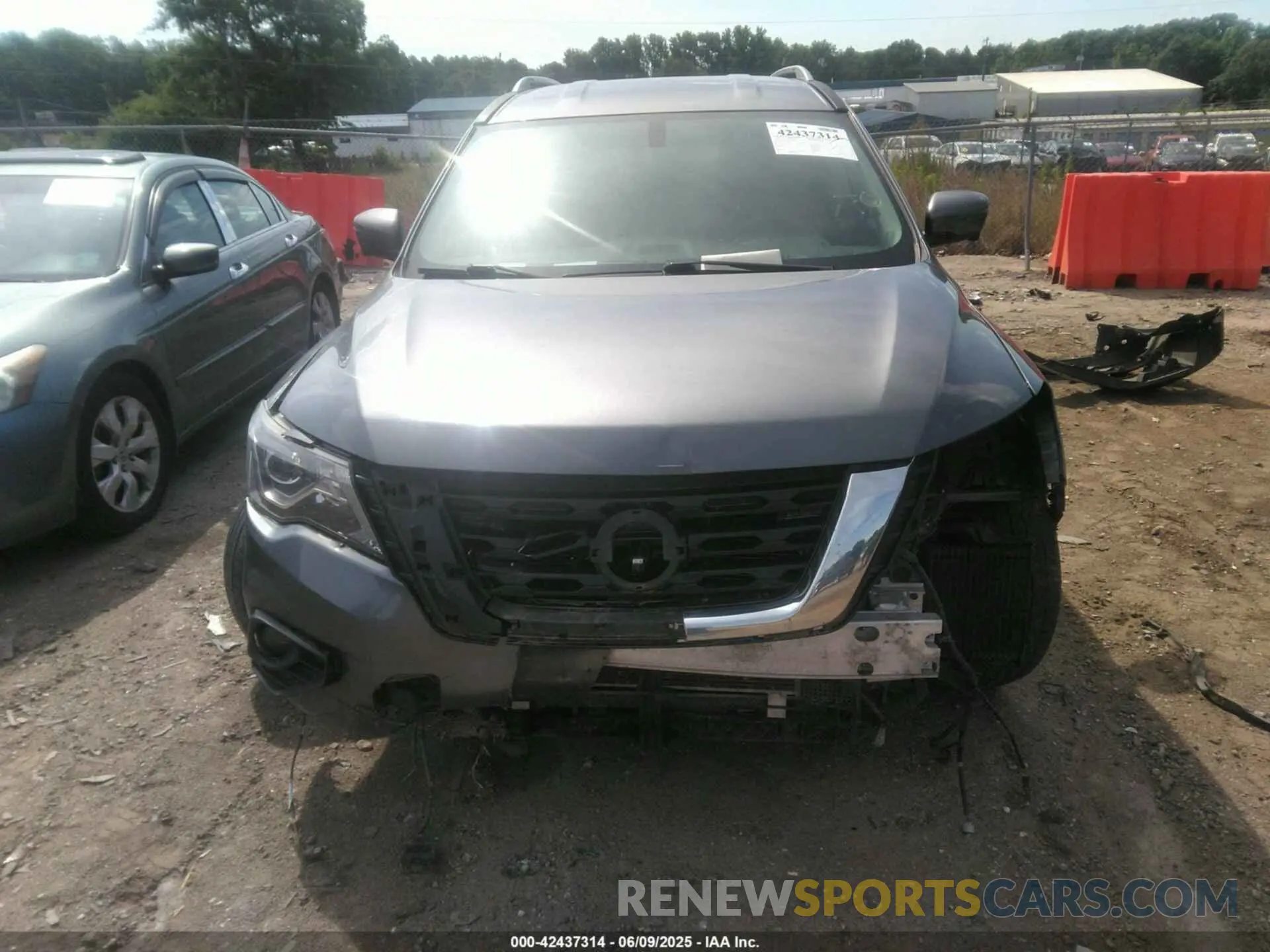 12 Photograph of a damaged car 5N1DR2CM2LC606951 NISSAN PATHFINDER 2020