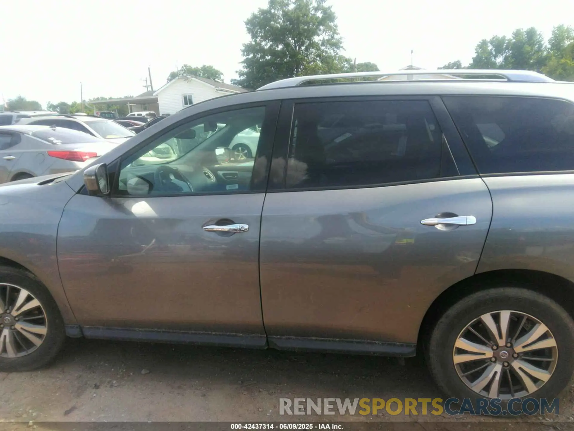 14 Photograph of a damaged car 5N1DR2CM2LC606951 NISSAN PATHFINDER 2020
