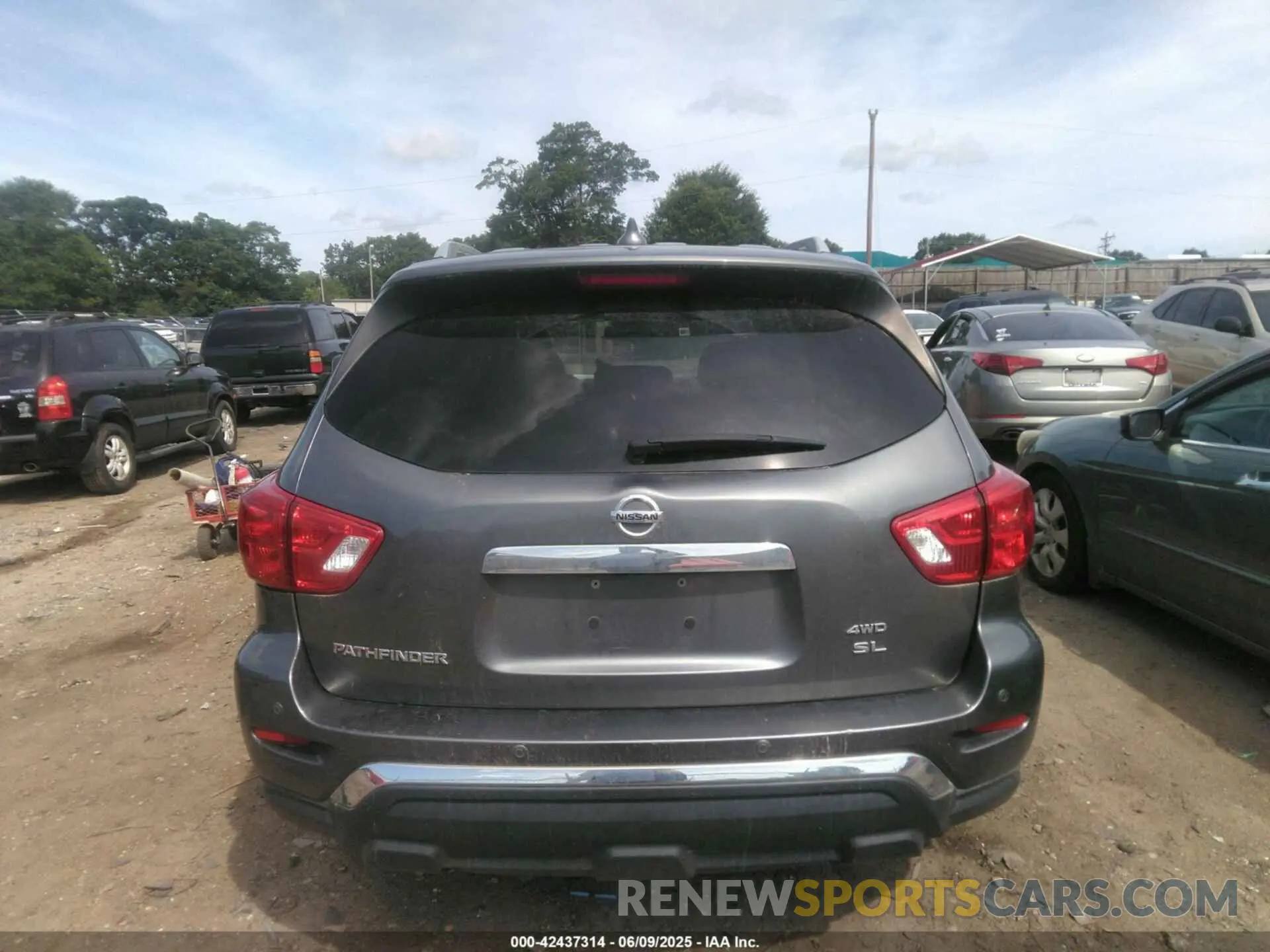 16 Photograph of a damaged car 5N1DR2CM2LC606951 NISSAN PATHFINDER 2020