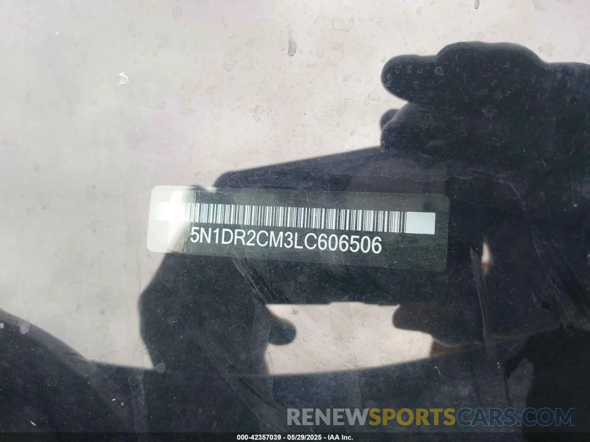 9 Photograph of a damaged car 5N1DR2CM3LC606506 NISSAN PATHFINDER 2020