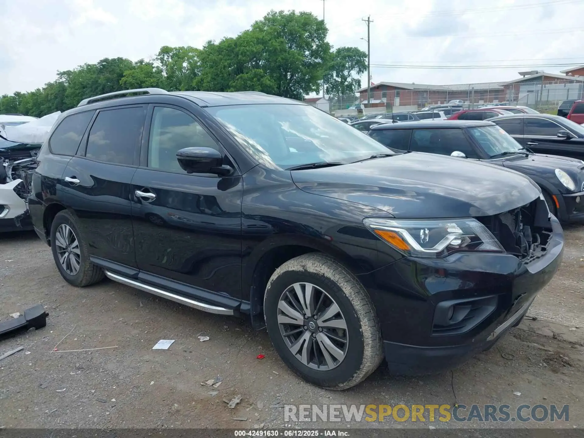 13 Photograph of a damaged car 5N1DR2CM3LC617523 NISSAN PATHFINDER 2020