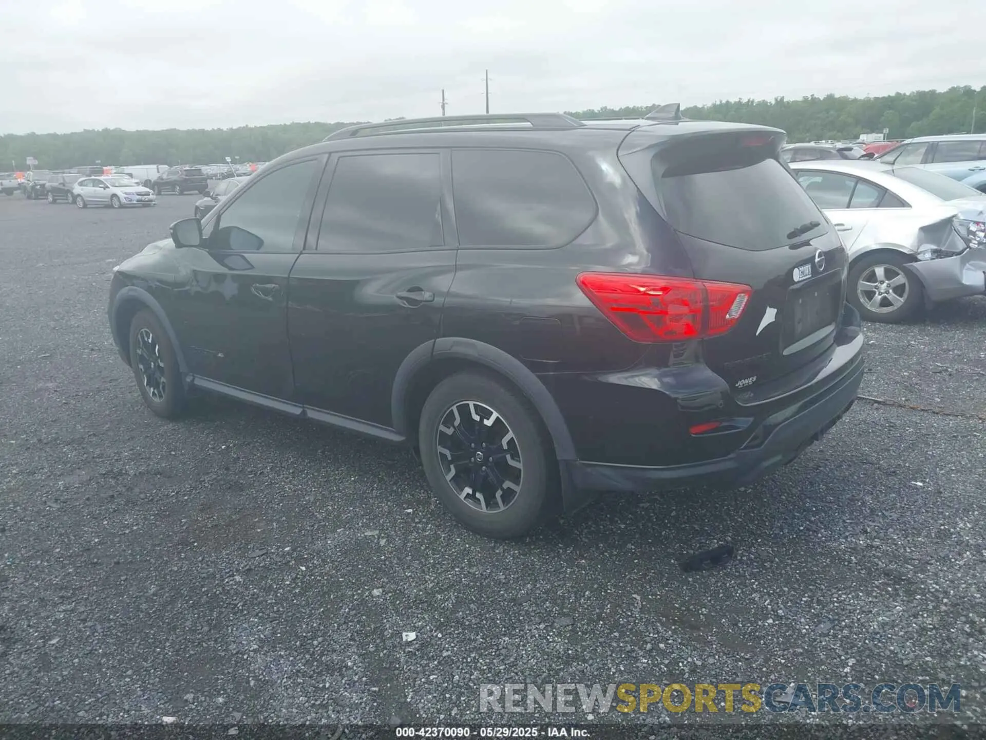 3 Photograph of a damaged car 5N1DR2CM4LC644617 NISSAN PATHFINDER 2020